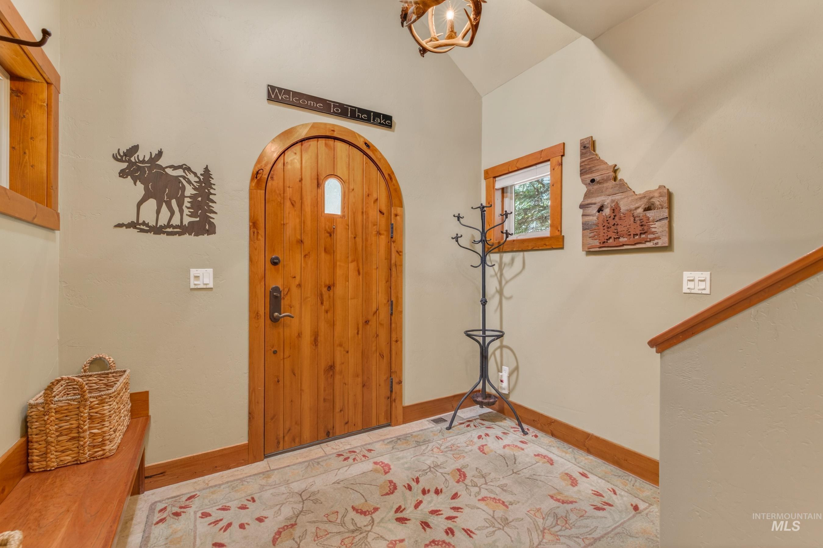 917 Camas, McCall, Idaho 83638, 4 Bedrooms, 3 Bathrooms, Residential For Sale, Price $989,000,MLS 98983617