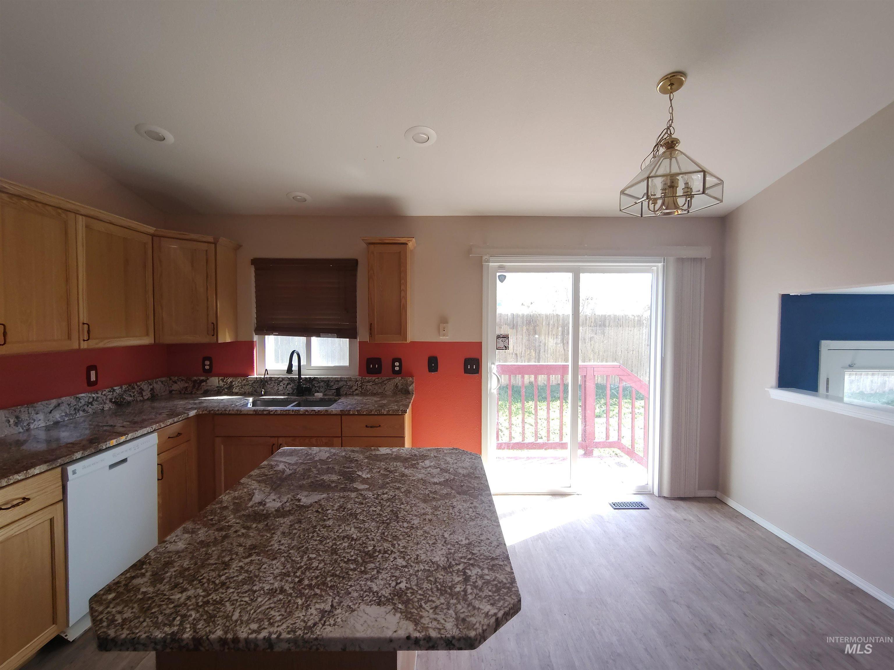 1426 N Tasavol Avenue, Kuna, Idaho 83634, 3 Bedrooms, 3 Bathrooms, Residential For Sale, Price $370,000,MLS 98983618