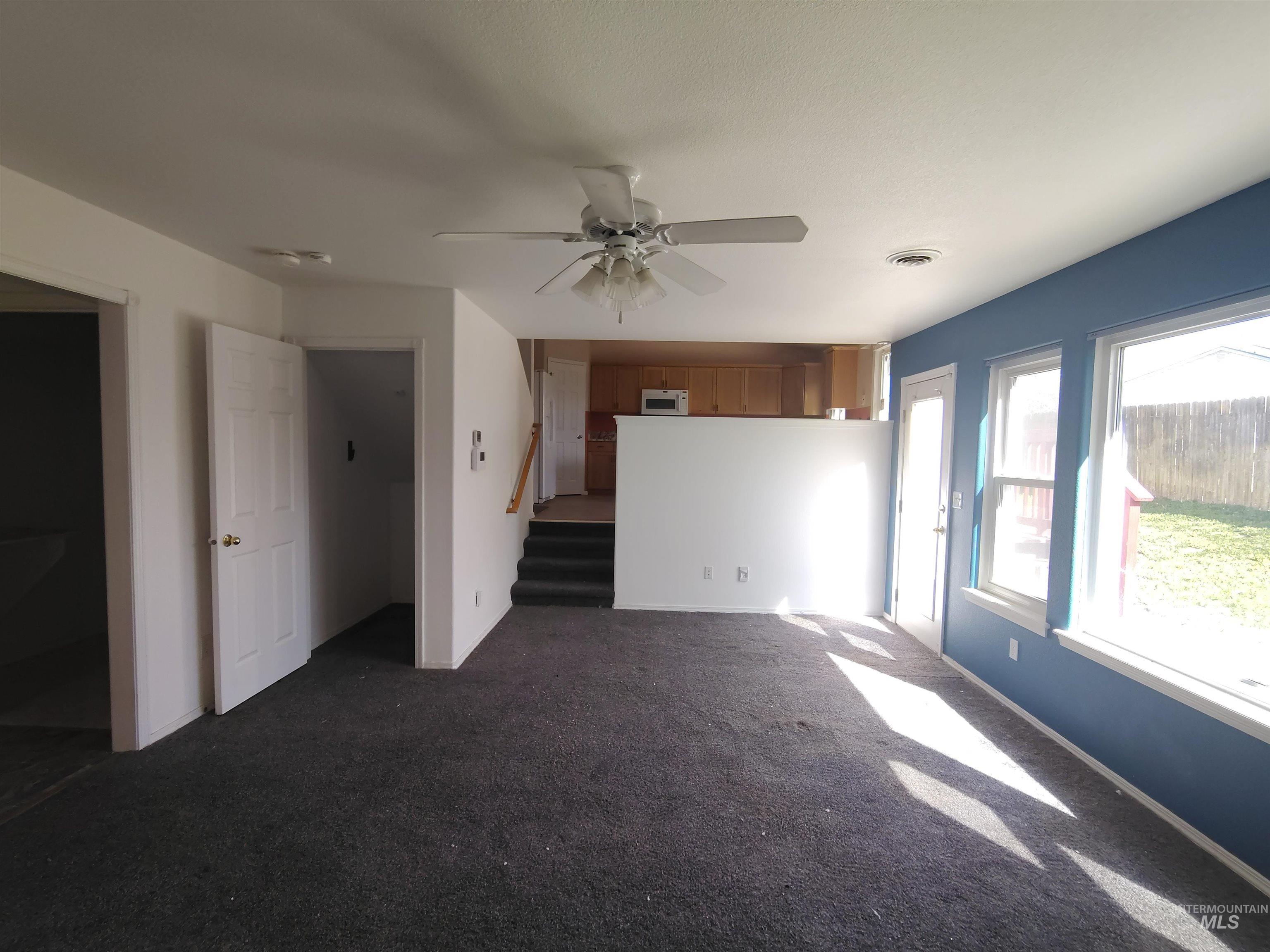 1426 N Tasavol Avenue, Kuna, Idaho 83634, 3 Bedrooms, 3 Bathrooms, Residential For Sale, Price $370,000,MLS 98983618