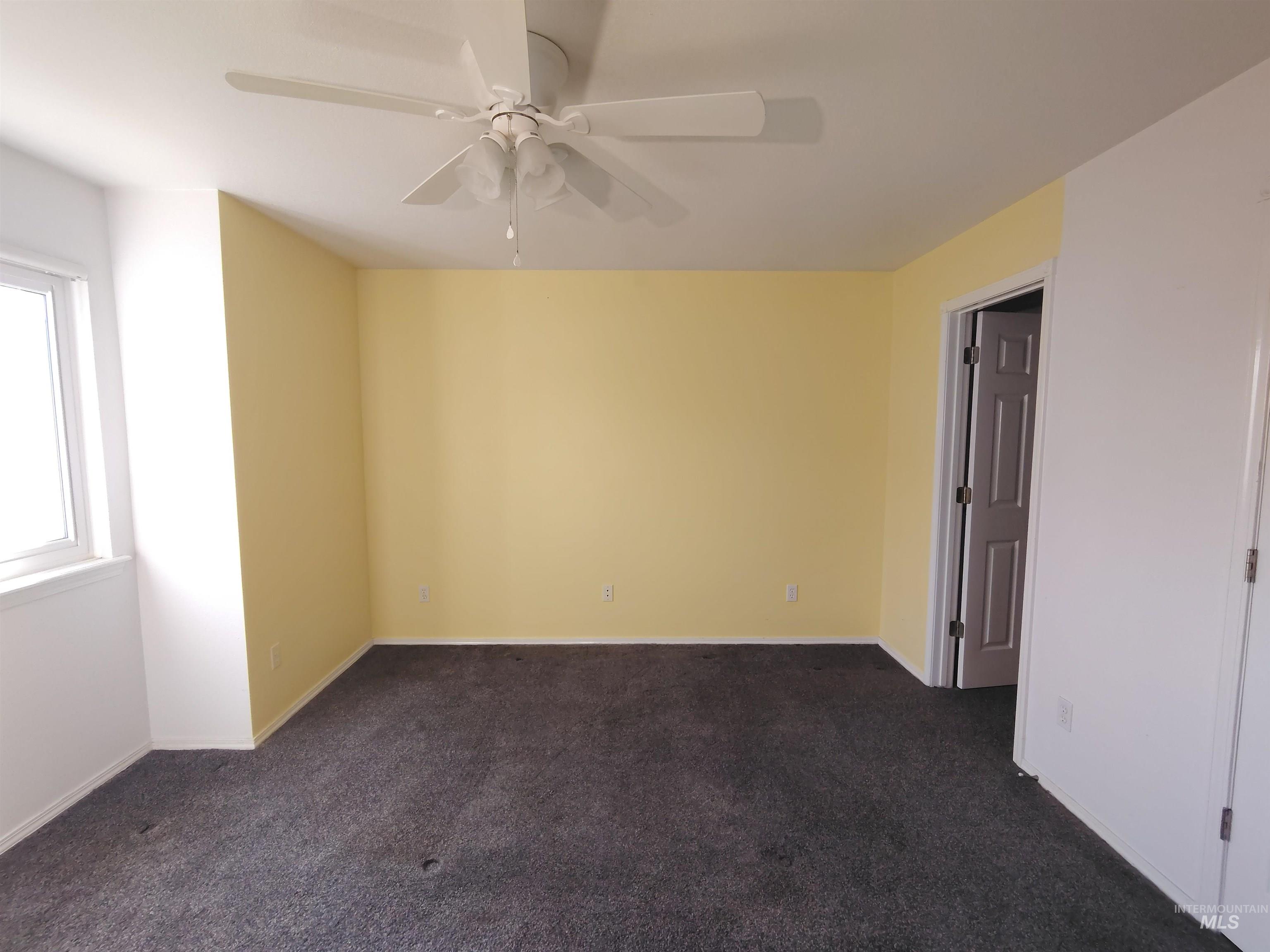 1426 N Tasavol Avenue, Kuna, Idaho 83634, 3 Bedrooms, 3 Bathrooms, Residential For Sale, Price $370,000,MLS 98983618