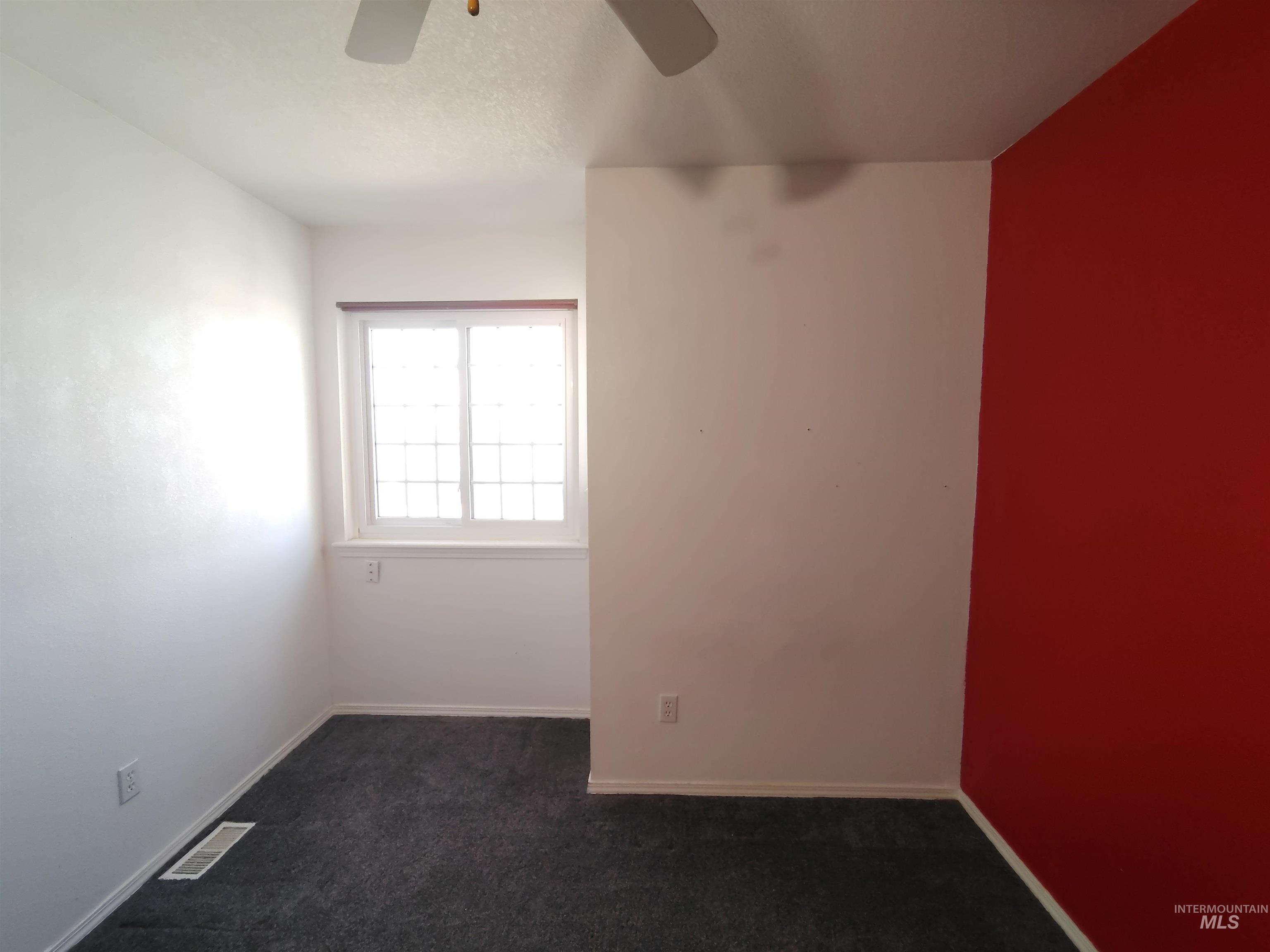 1426 N Tasavol Avenue, Kuna, Idaho 83634, 3 Bedrooms, 3 Bathrooms, Residential For Sale, Price $370,000,MLS 98983618