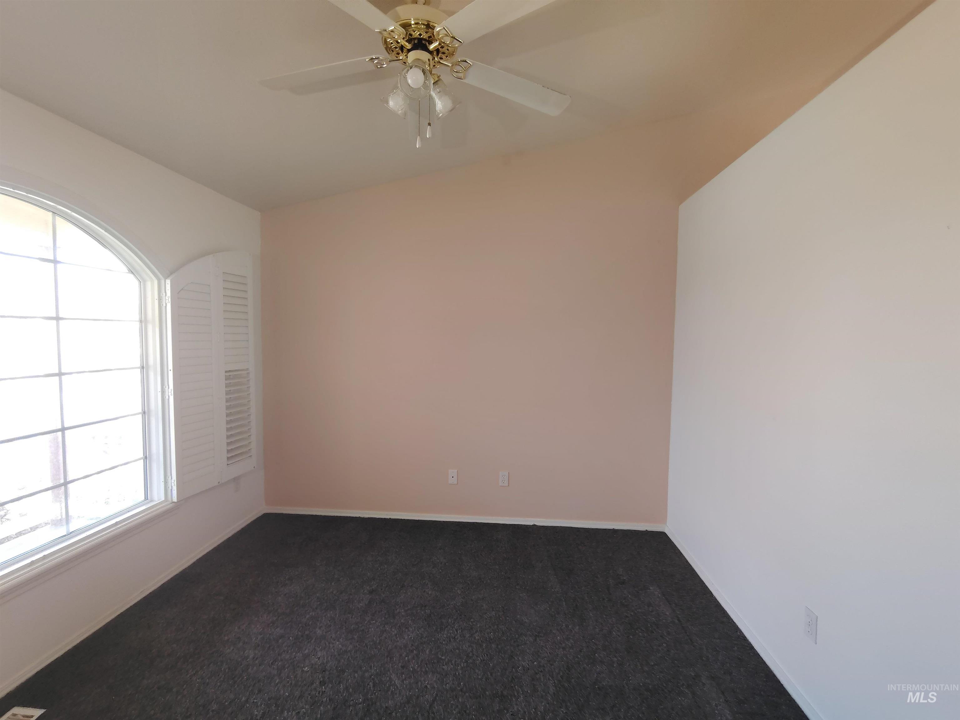 1426 N Tasavol Avenue, Kuna, Idaho 83634, 3 Bedrooms, 3 Bathrooms, Residential For Sale, Price $370,000,MLS 98983618