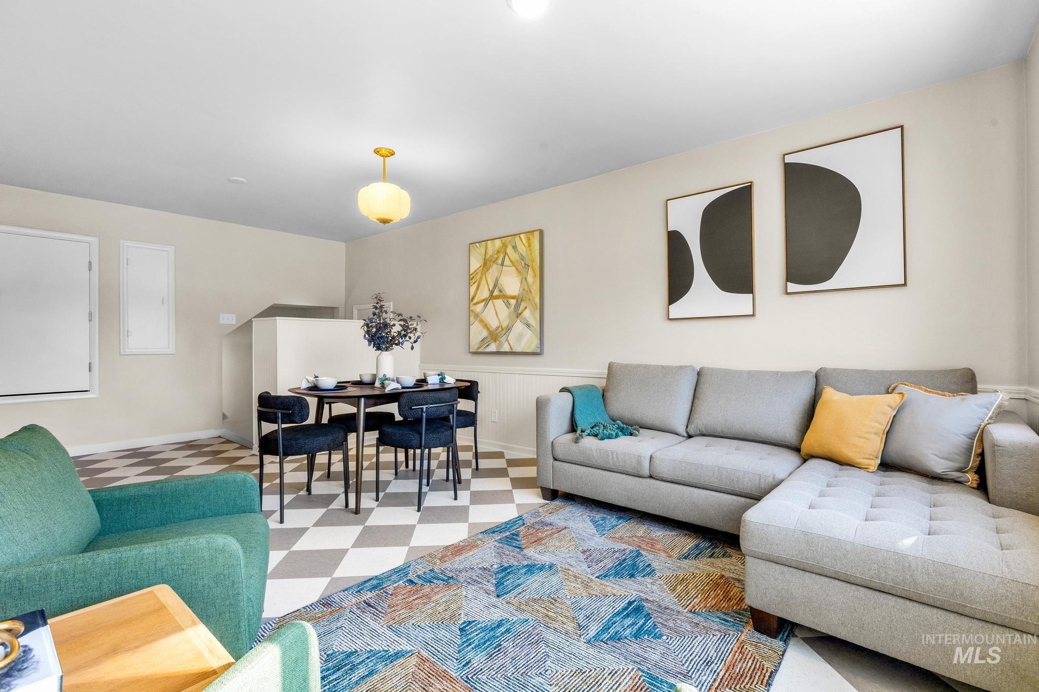 801 S 18th Ave, Caldwell, Idaho 83605, 5 Bedrooms, 2 Bathrooms, Residential For Sale, Price $474,900, 98983619