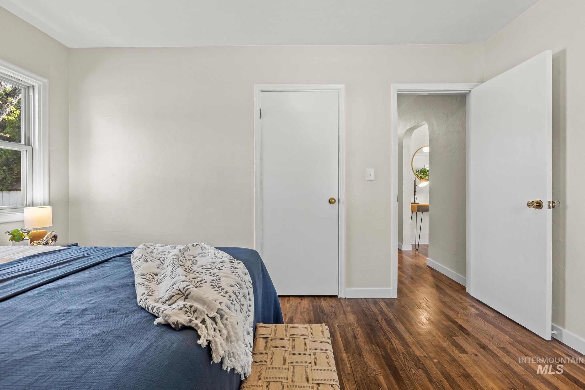 801 S 18th Ave, Caldwell, Idaho 83605, 5 Bedrooms, 2 Bathrooms, Residential For Sale, Price $474,900, 98983619