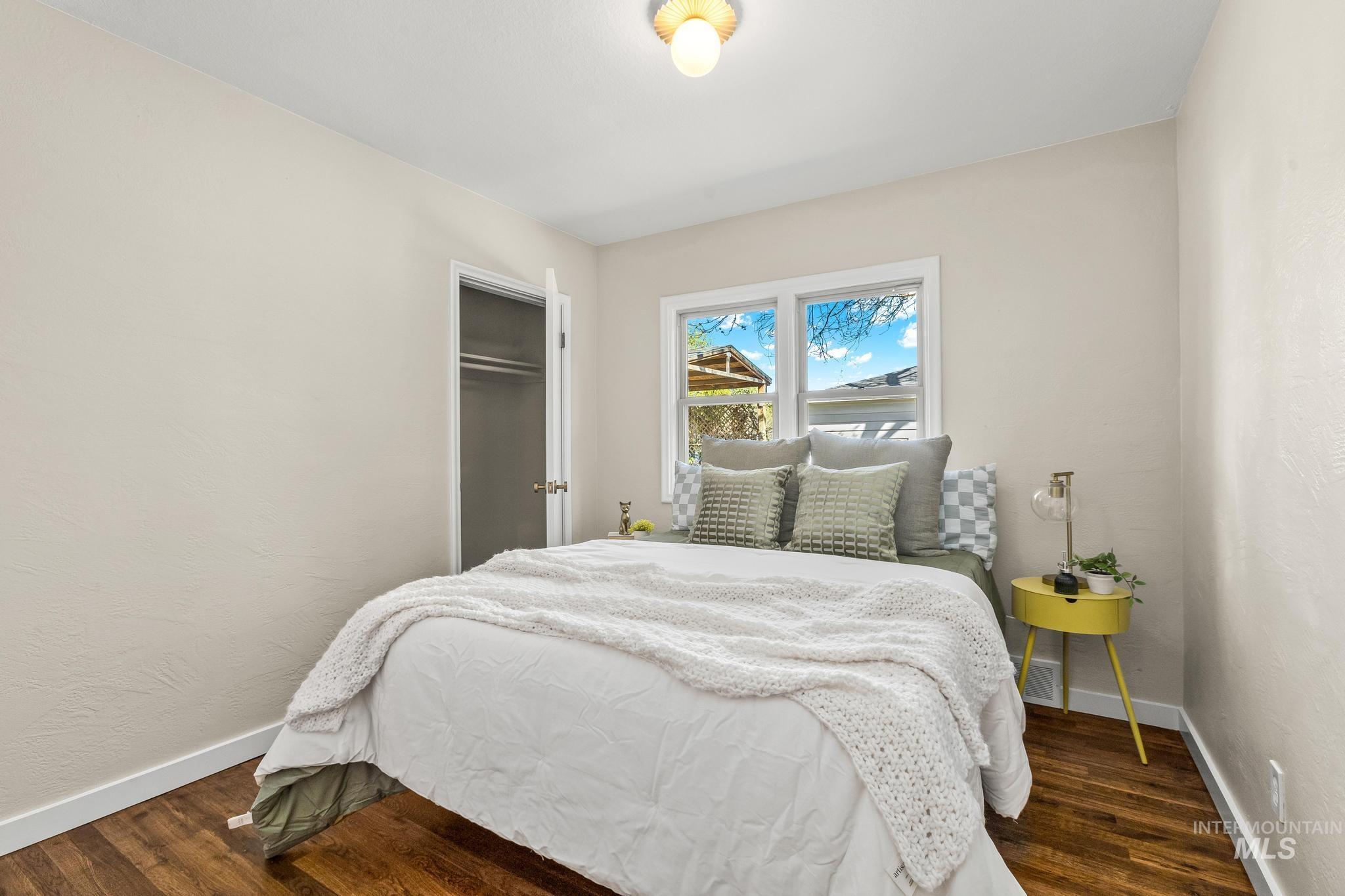 801 S 18th Ave, Caldwell, Idaho 83605, 5 Bedrooms, 2 Bathrooms, Residential For Sale, Price $474,900, 98983619