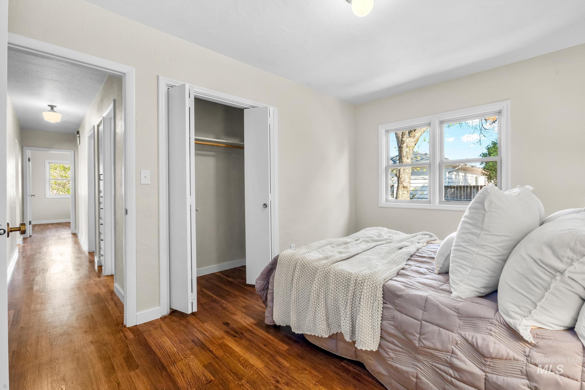 801 S 18th Ave, Caldwell, Idaho 83605, 5 Bedrooms, 2 Bathrooms, Residential For Sale, Price $474,900, 98983619