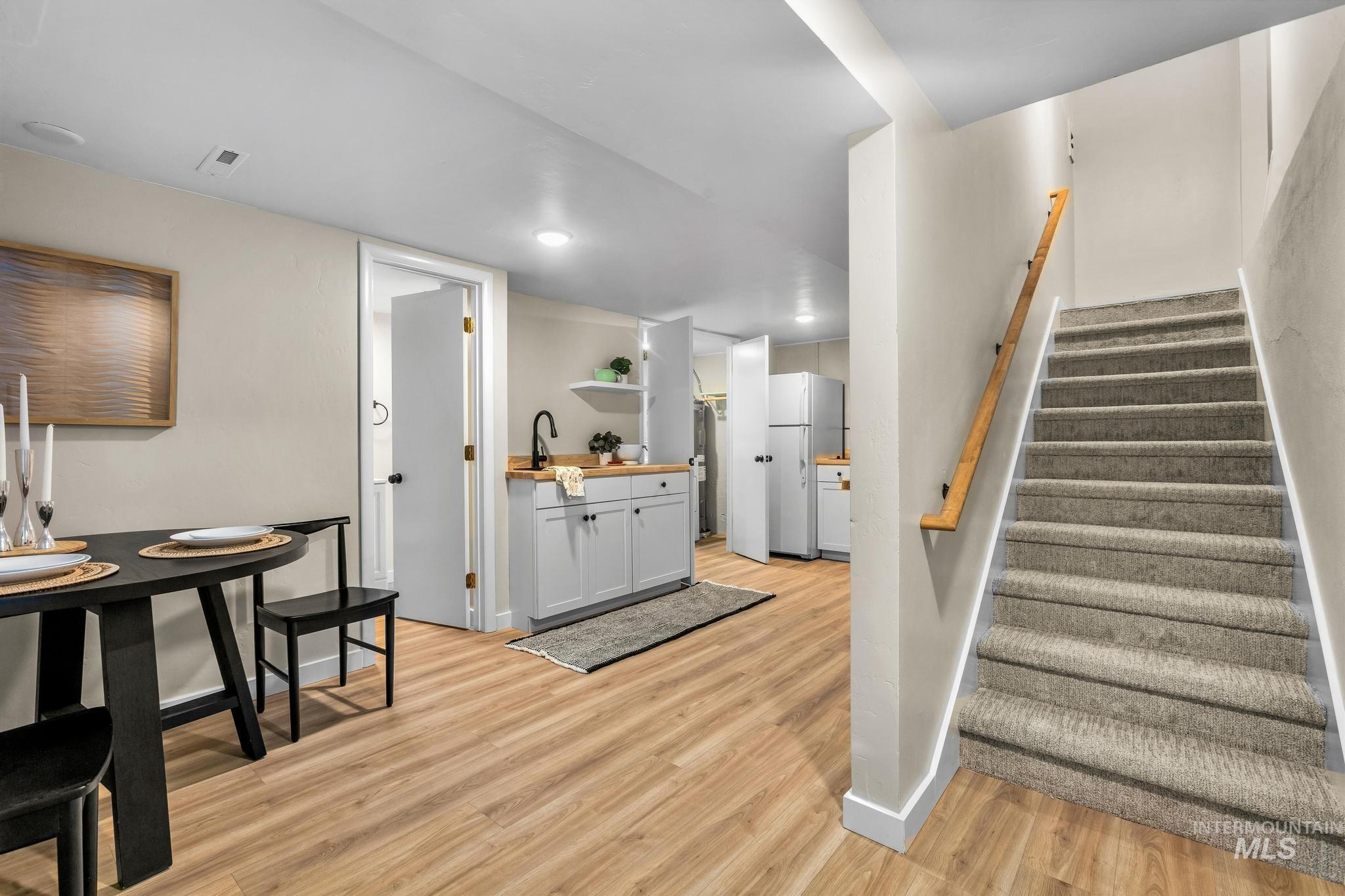 801 S 18th Ave, Caldwell, Idaho 83605, 5 Bedrooms, 2 Bathrooms, Residential For Sale, Price $474,900, 98983619