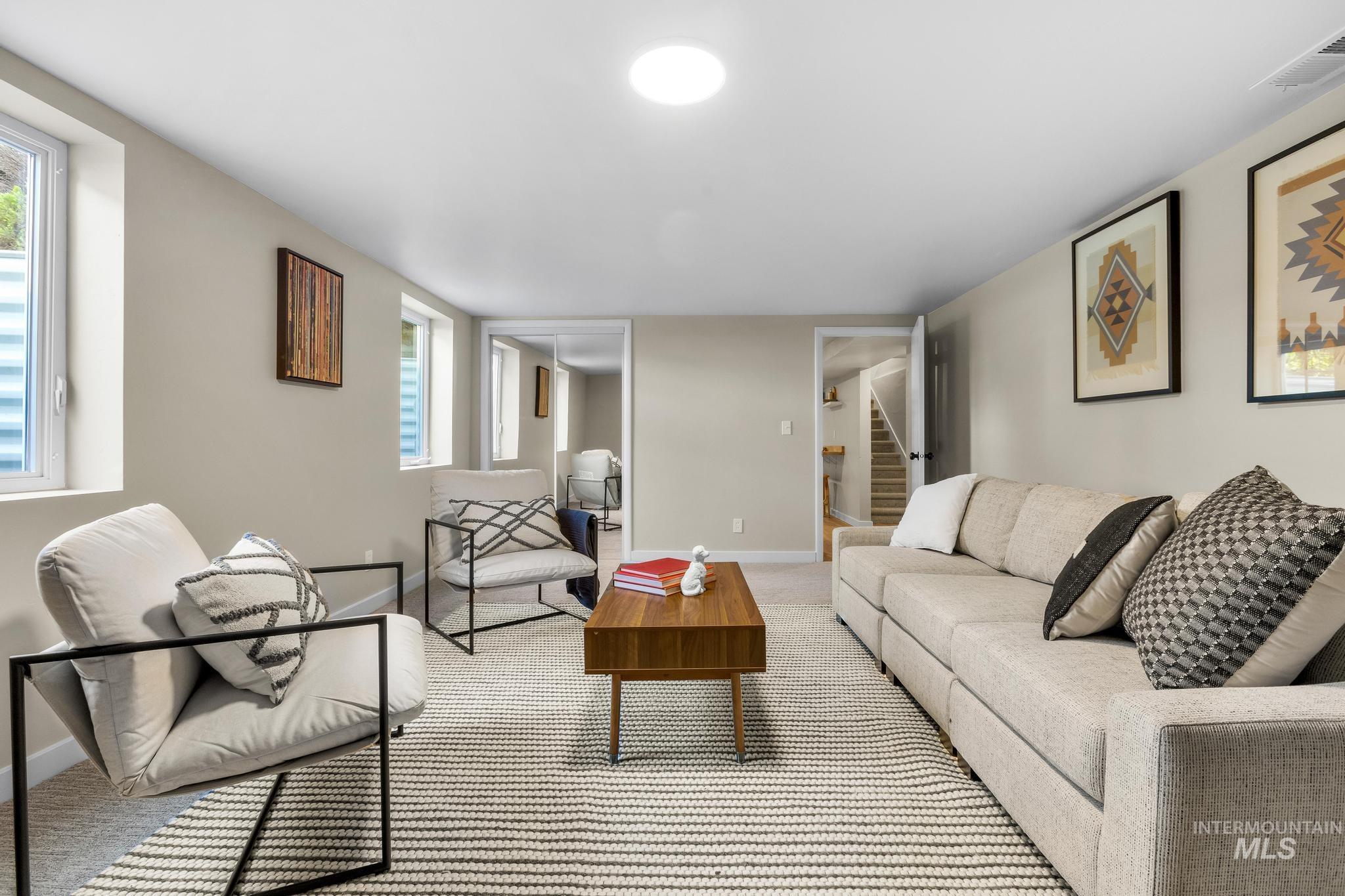 801 S 18th Ave, Caldwell, Idaho 83605, 5 Bedrooms, 2 Bathrooms, Residential For Sale, Price $474,900, 98983619