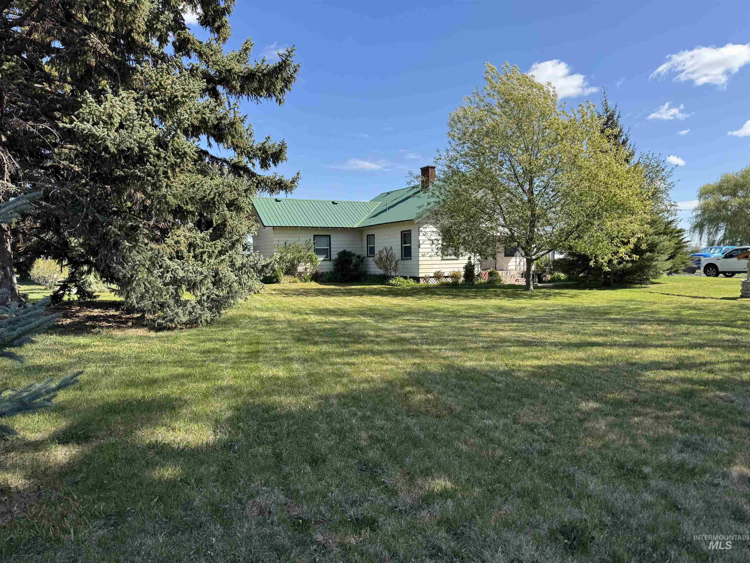 1698 State Hwy 46, Gooding, Idaho 83330, 3 Bedrooms, 1 Bathroom, Residential For Sale, Price $395,000,MLS 98983620