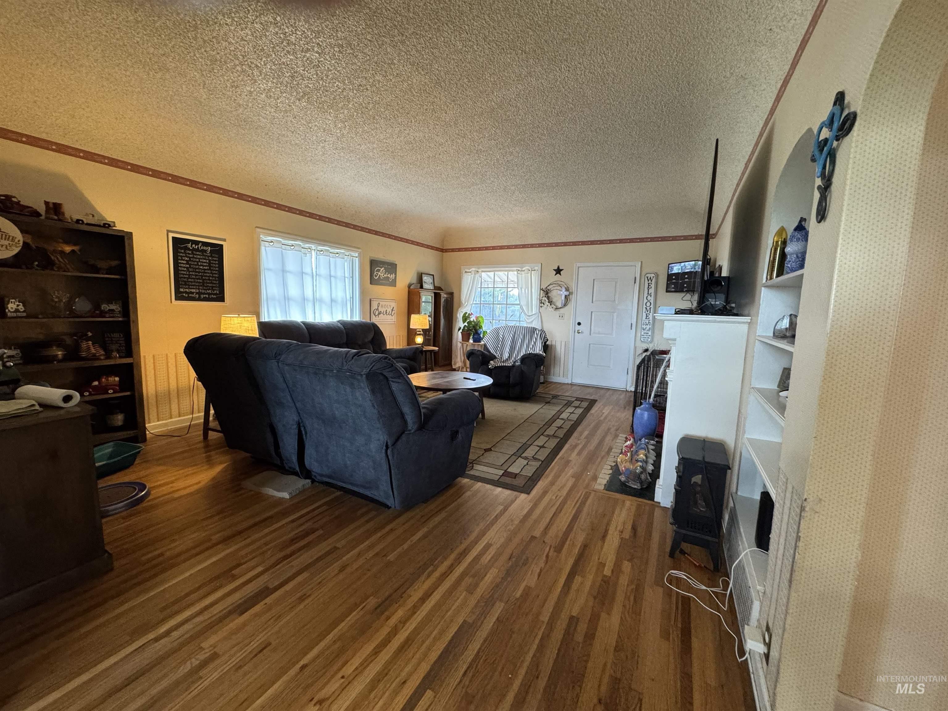 1698 State Hwy 46, Gooding, Idaho 83330, 3 Bedrooms, 1 Bathroom, Residential For Sale, Price $395,000,MLS 98983620