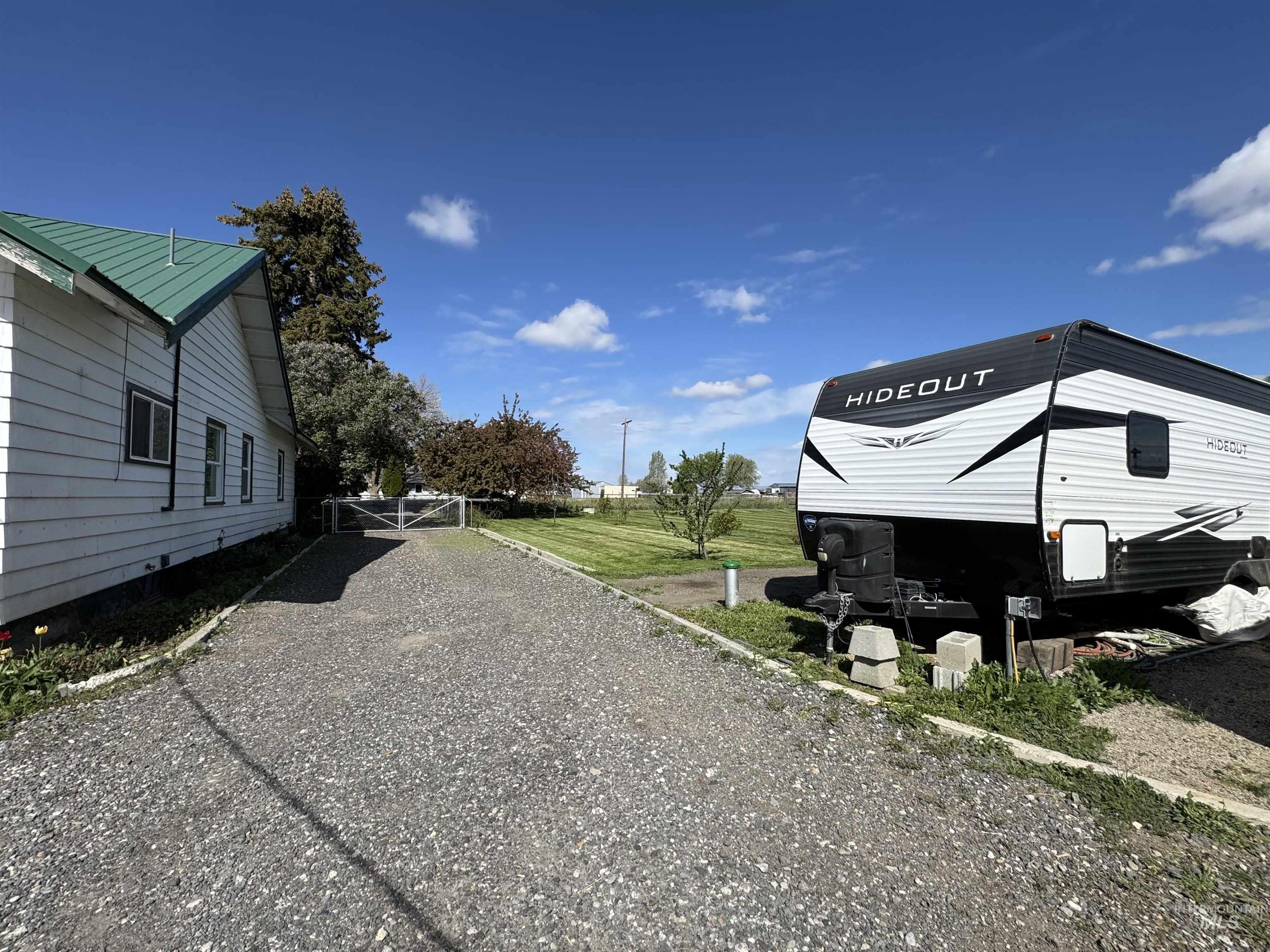 1698 State Hwy 46, Gooding, Idaho 83330, 3 Bedrooms, 1 Bathroom, Residential For Sale, Price $395,000,MLS 98983620