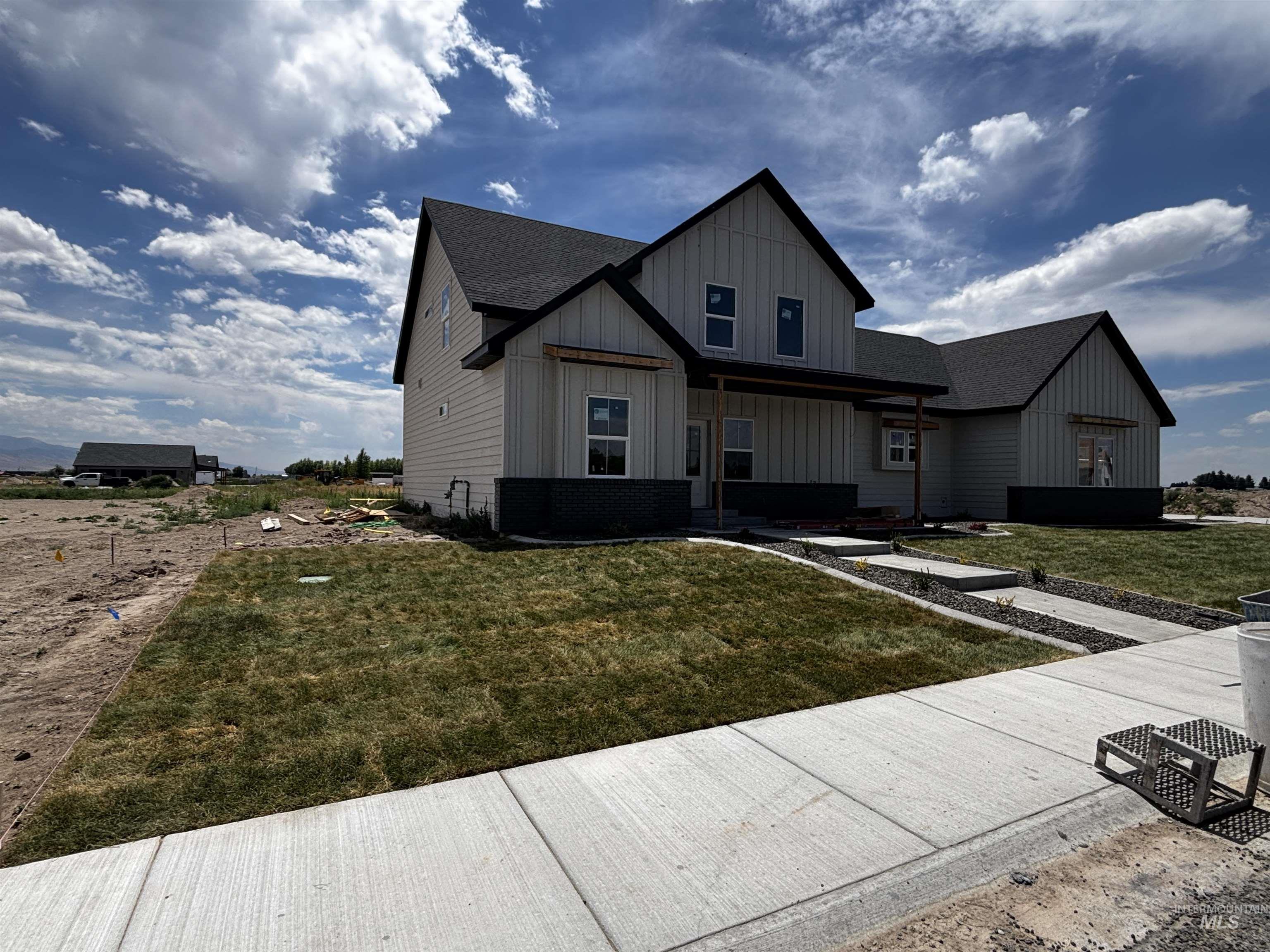 933 E Coventry Lane, Burley, Idaho 83318, 4 Bedrooms, 3 Bathrooms, Residential For Sale, Price $655,000,MLS 98983621