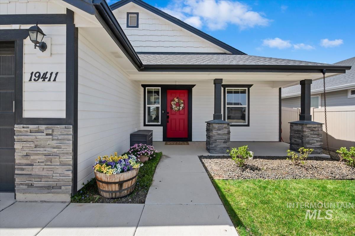19411 Kiowa Creek Way, Caldwell, Idaho 83605, 3 Bedrooms, 2 Bathrooms, Residential For Sale, Price $391,000,MLS 98983623