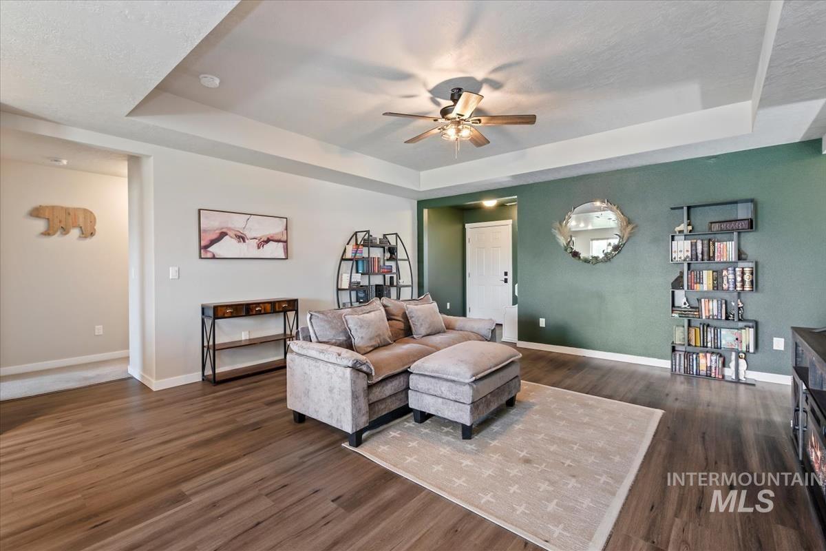 19411 Kiowa Creek Way, Caldwell, Idaho 83605, 3 Bedrooms, 2 Bathrooms, Residential For Sale, Price $391,000,MLS 98983623