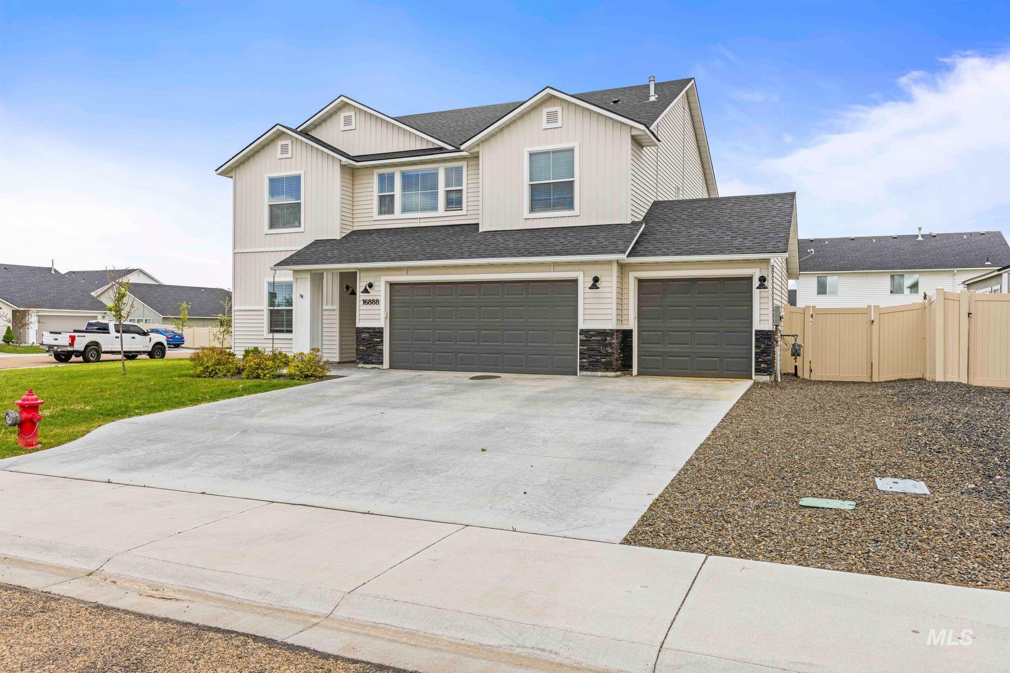 16888 Courtney Way, Caldwell, Idaho 83607-5842, 4 Bedrooms, 2.5 Bathrooms, Residential For Sale, Price $459,900, 98983626