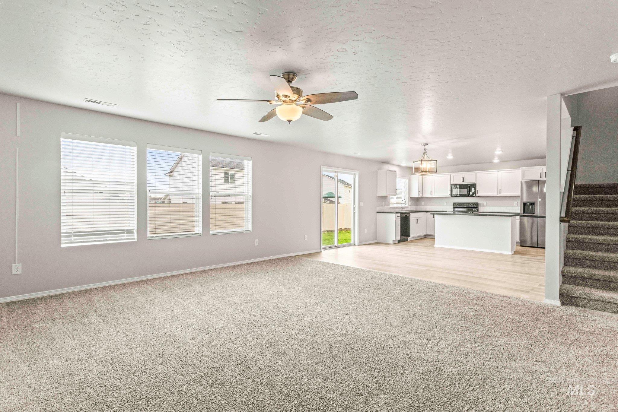 16888 Courtney Way, Caldwell, Idaho 83607-5842, 4 Bedrooms, 2.5 Bathrooms, Residential For Sale, Price $459,900, 98983626