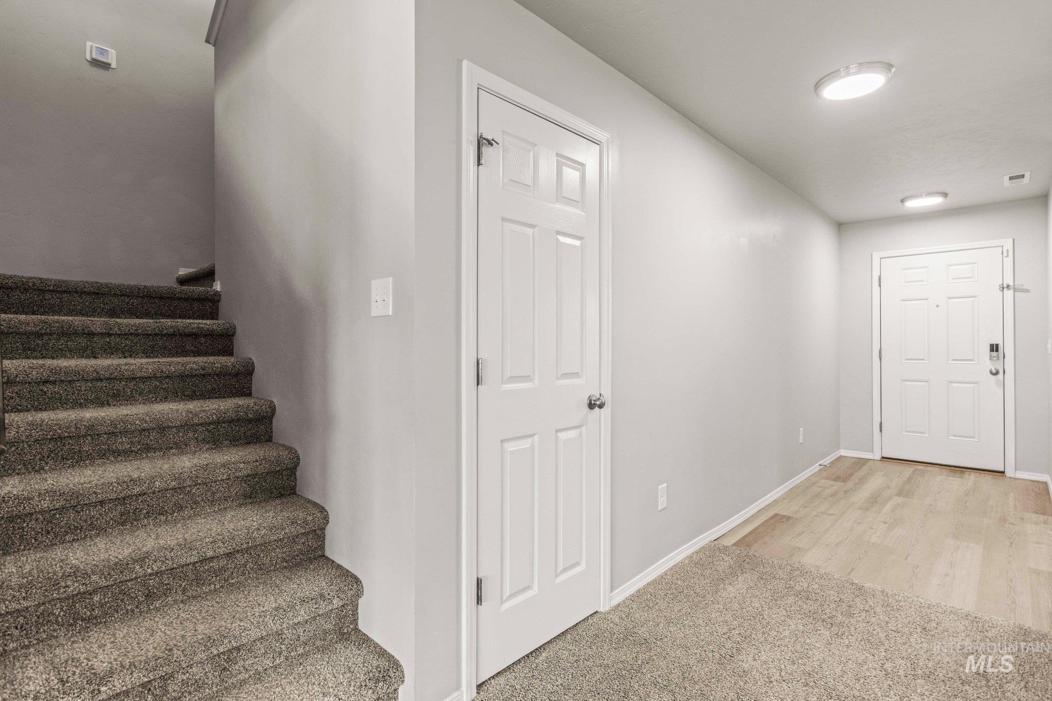 16888 Courtney Way, Caldwell, Idaho 83607-5842, 4 Bedrooms, 2.5 Bathrooms, Residential For Sale, Price $459,900, 98983626