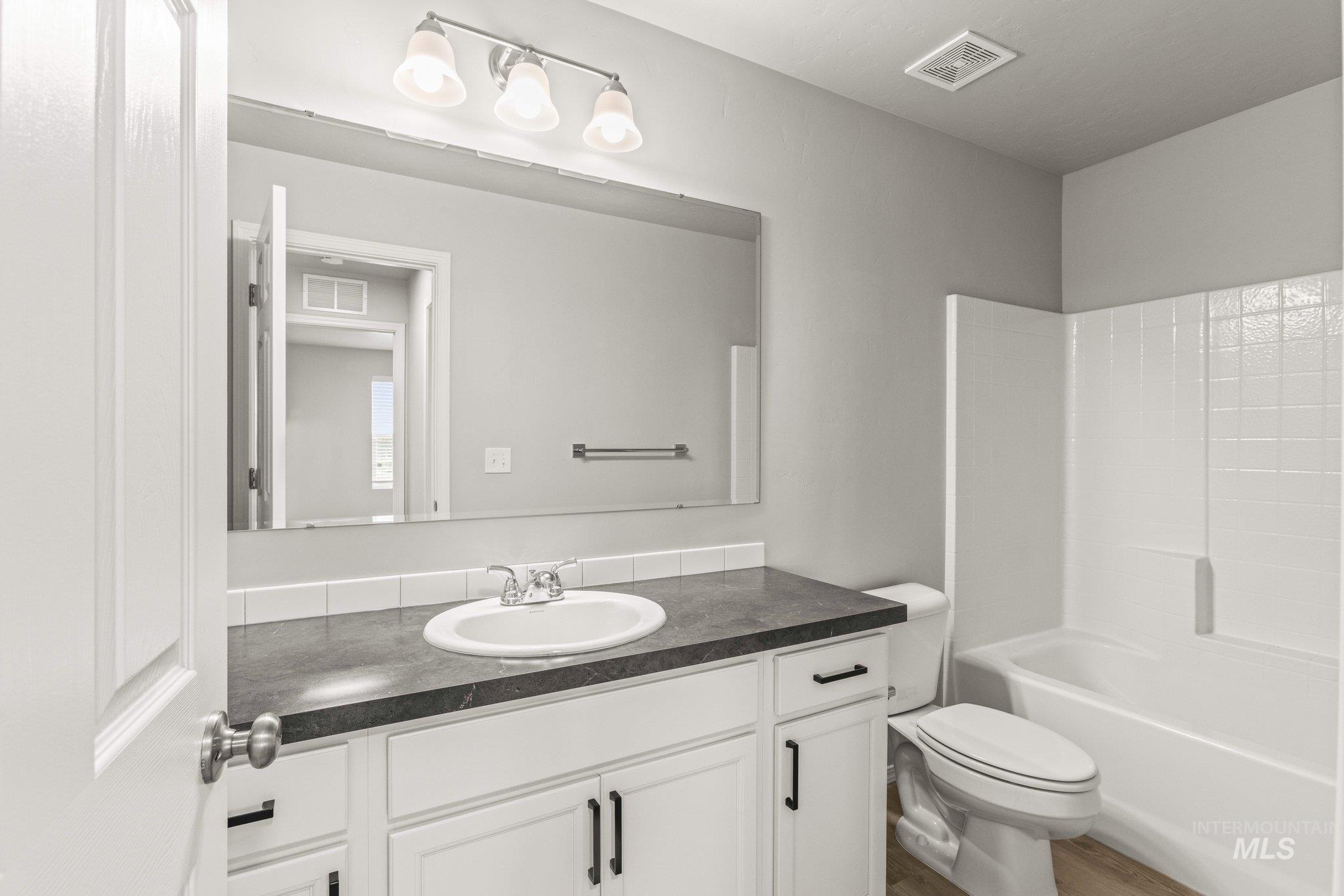 16888 Courtney Way, Caldwell, Idaho 83607-5842, 4 Bedrooms, 2.5 Bathrooms, Residential For Sale, Price $459,900, 98983626