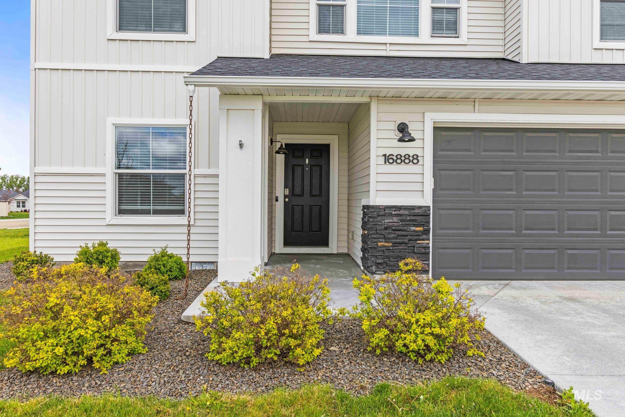 16888 Courtney Way, Caldwell, Idaho 83607-5842, 4 Bedrooms, 2.5 Bathrooms, Residential For Sale, Price $459,900, 98983626