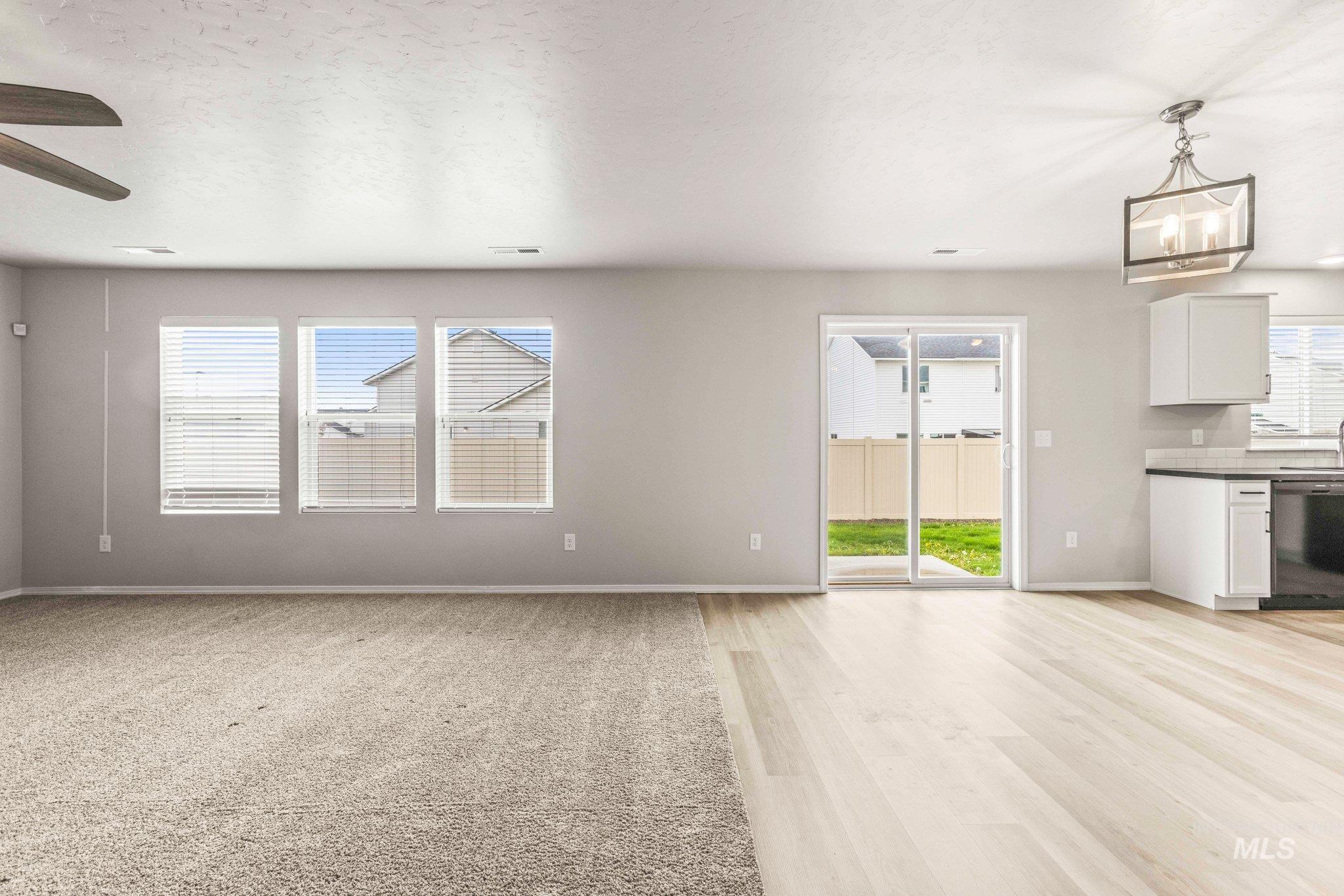 16888 Courtney Way, Caldwell, Idaho 83607-5842, 4 Bedrooms, 2.5 Bathrooms, Residential For Sale, Price $459,900, 98983626