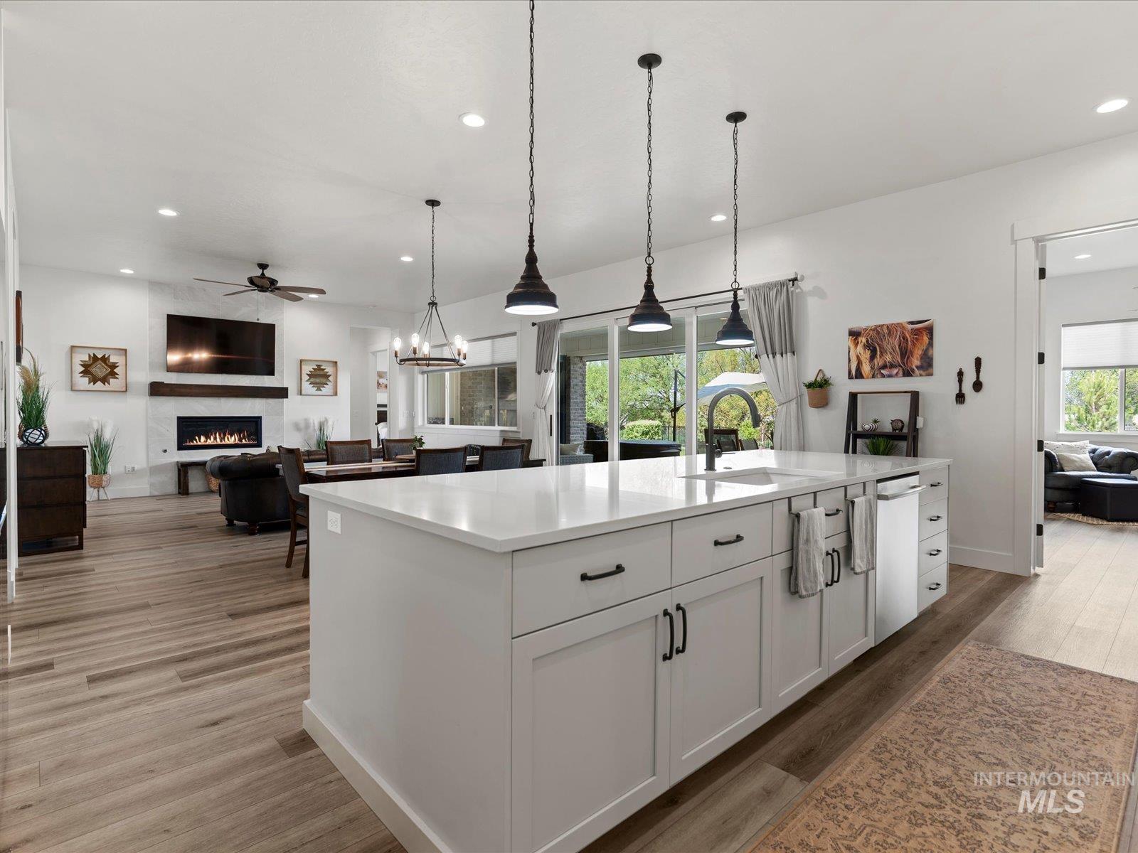 6278 Chateau Ct, Star, Idaho 83669, 4 Bedrooms, 3.5 Bathrooms, Residential For Sale, Price $899,900,MLS 98983629