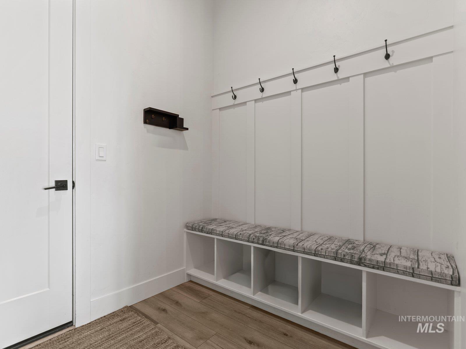 6278 Chateau Ct, Star, Idaho 83669, 4 Bedrooms, 3.5 Bathrooms, Residential For Sale, Price $899,900,MLS 98983629