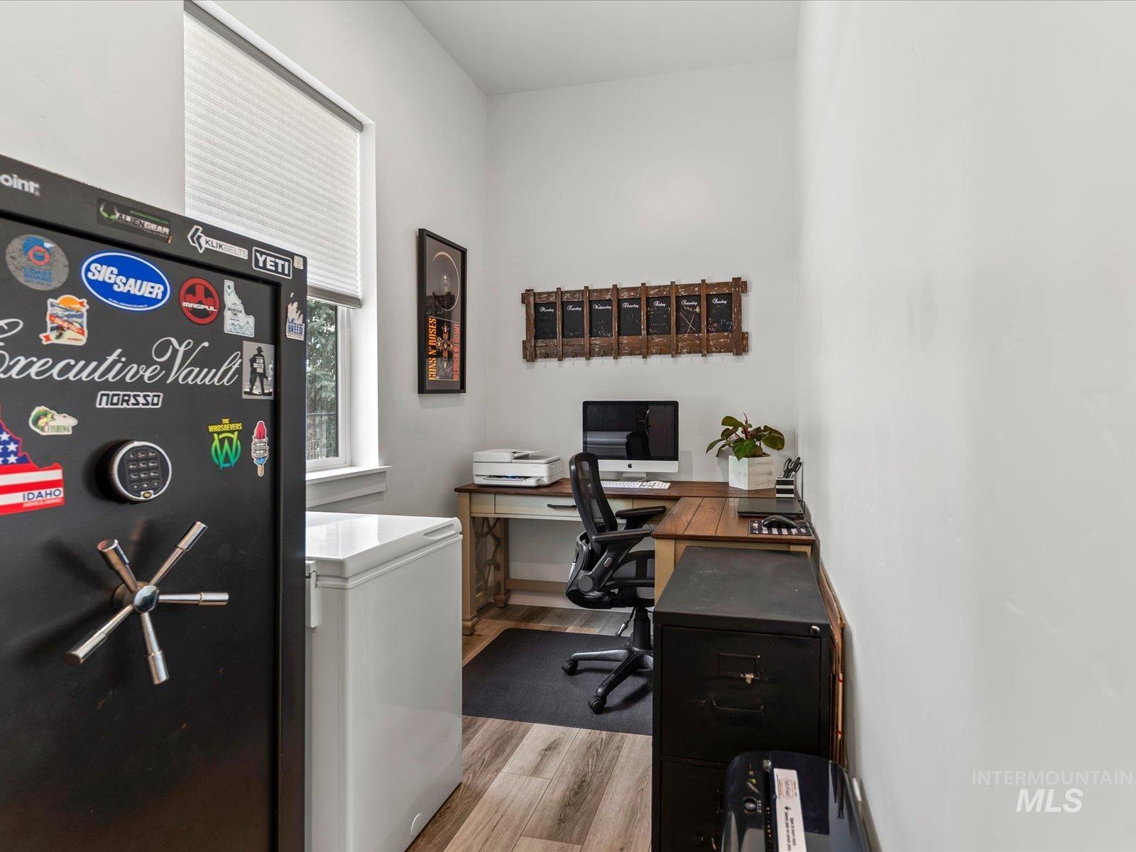 6278 Chateau Ct, Star, Idaho 83669, 4 Bedrooms, 3.5 Bathrooms, Residential For Sale, Price $899,900,MLS 98983629