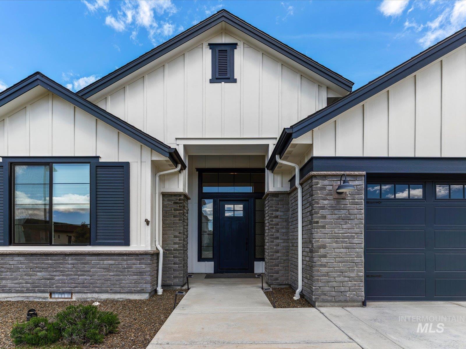 6278 Chateau Ct, Star, Idaho 83669, 4 Bedrooms, 3.5 Bathrooms, Residential For Sale, Price $899,900,MLS 98983629