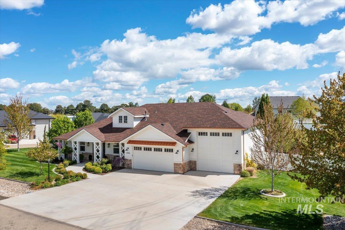 16154 Pinehurst Way, Caldwell, Idaho 83607, 3 Bedrooms, 3 Bathrooms, Residential For Sale, Price $930,000,MLS 98983635