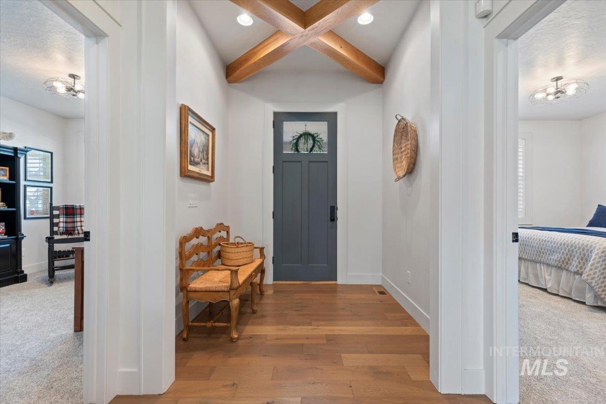 16154 Pinehurst Way, Caldwell, Idaho 83607, 3 Bedrooms, 3 Bathrooms, Residential For Sale, Price $930,000,MLS 98983635