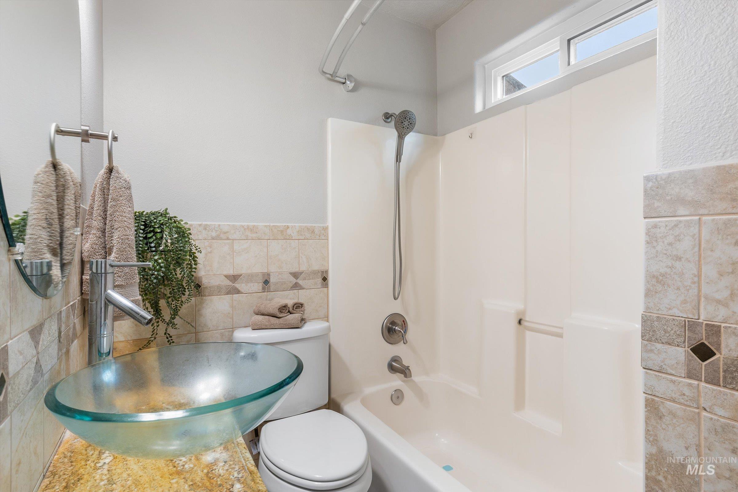 4010 N Patricia Lane, Boise, Idaho 83704, 4 Bedrooms, 2.5 Bathrooms, Residential For Sale, Price $539,000, 98983636