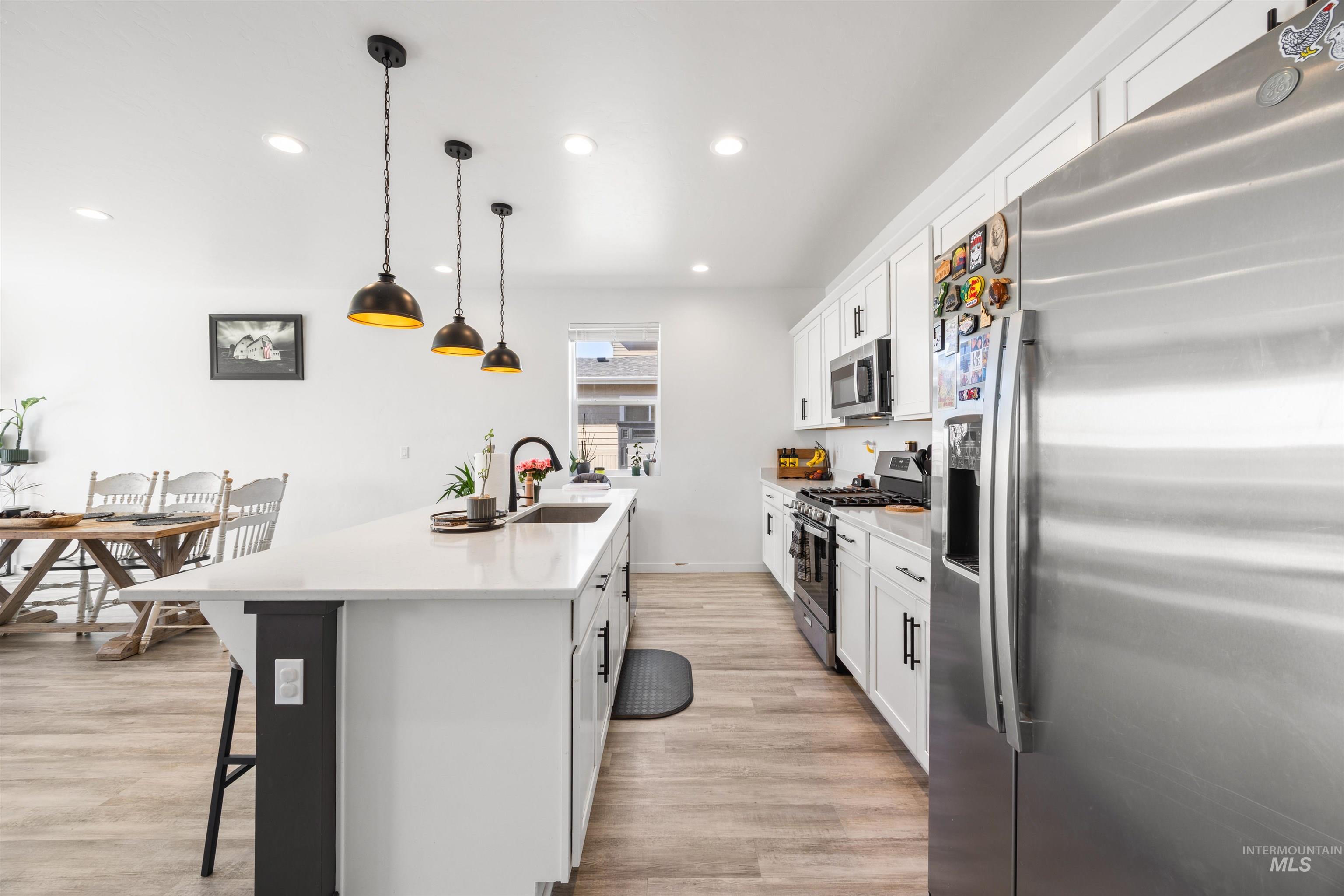 18441 N Moon Flower Ave, Nampa, Idaho 83687, 3 Bedrooms, 2 Bathrooms, Residential For Sale, Price $574,900, 98983637