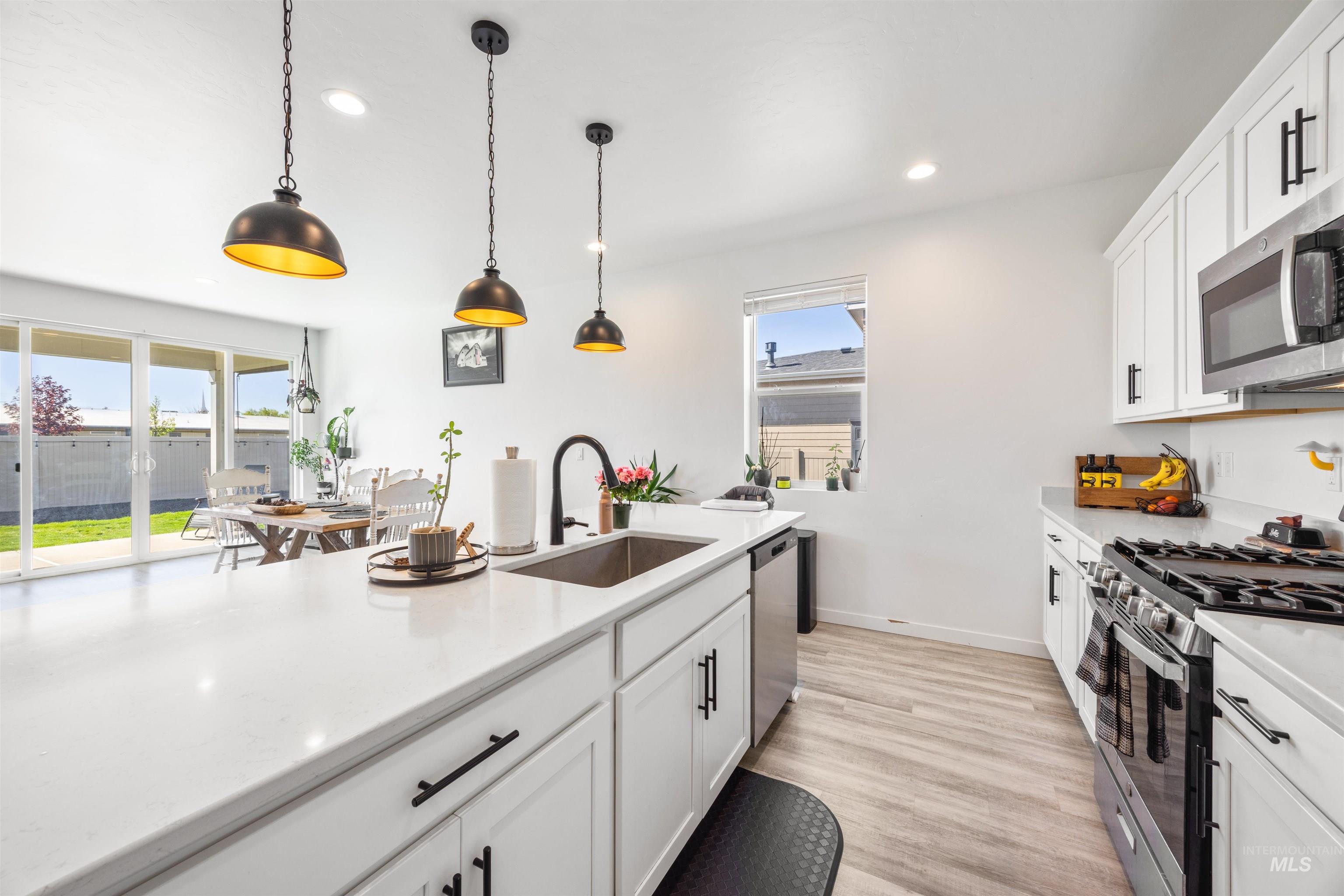 18441 N Moon Flower Ave, Nampa, Idaho 83687, 3 Bedrooms, 2 Bathrooms, Residential For Sale, Price $574,900, 98983637