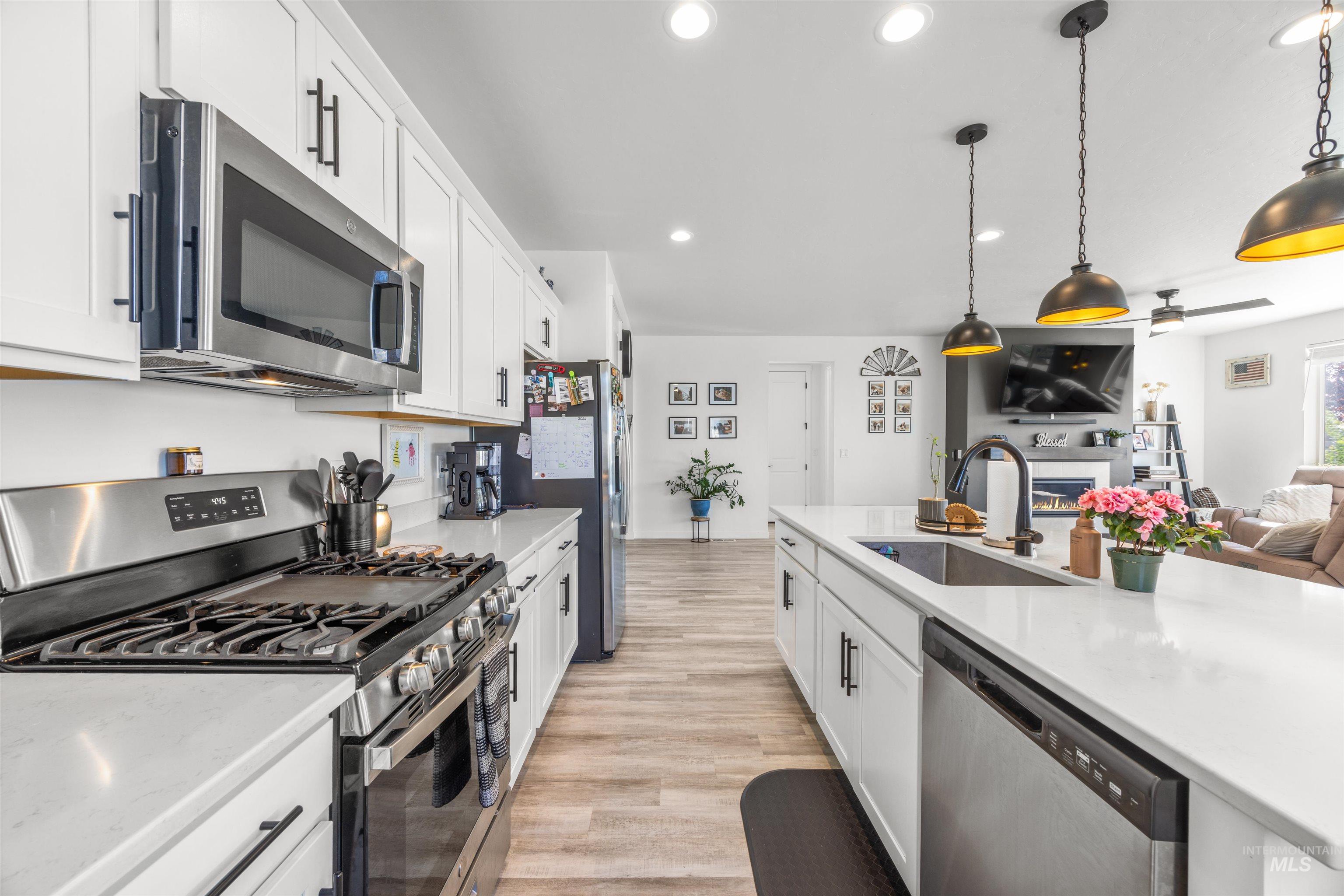 18441 N Moon Flower Ave, Nampa, Idaho 83687, 3 Bedrooms, 2 Bathrooms, Residential For Sale, Price $574,900, 98983637