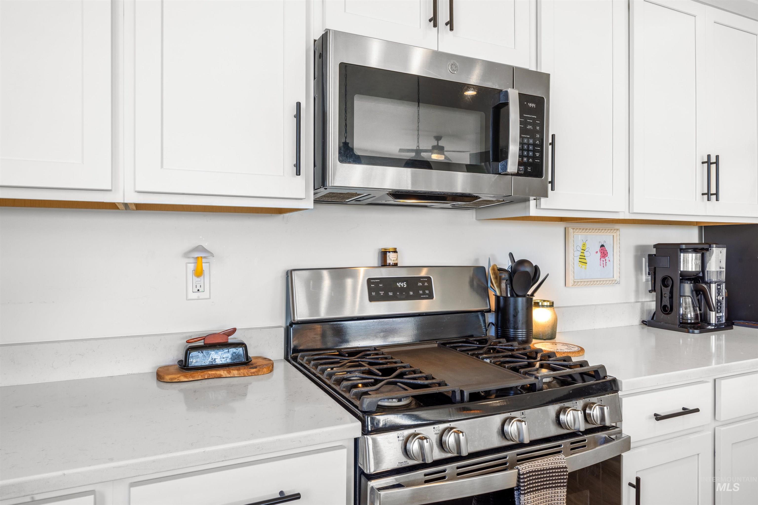 18441 N Moon Flower Ave, Nampa, Idaho 83687, 3 Bedrooms, 2 Bathrooms, Residential For Sale, Price $574,900, 98983637