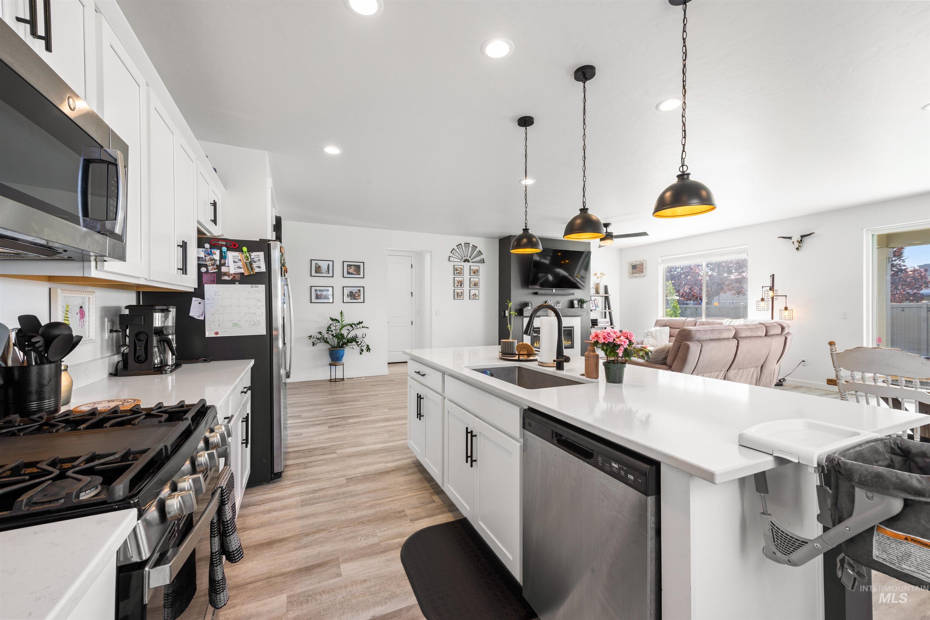 18441 N Moon Flower Ave, Nampa, Idaho 83687, 3 Bedrooms, 2 Bathrooms, Residential For Sale, Price $574,900, 98983637