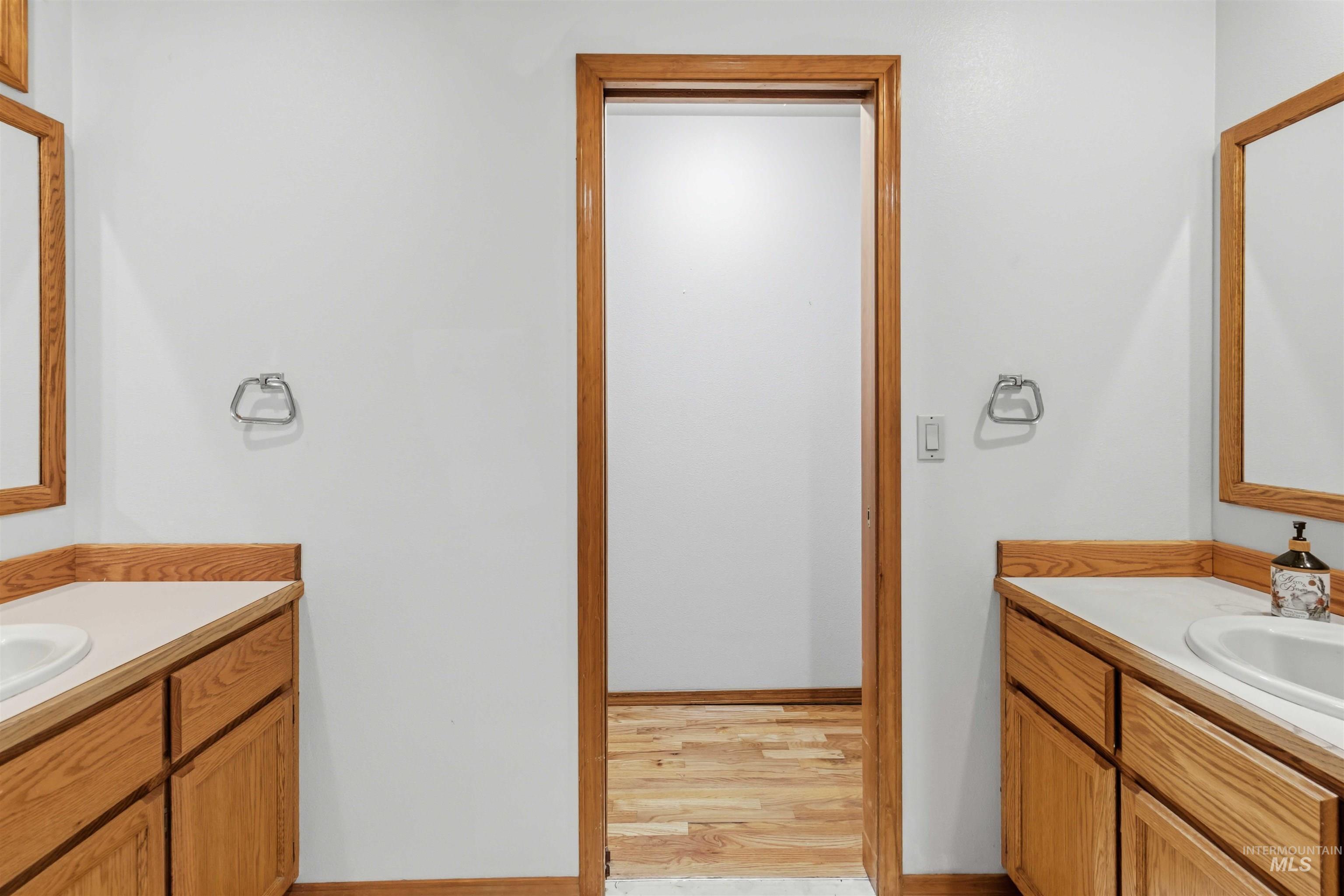 10541 W Rockwood St, Boise, Idaho 83704, 4 Bedrooms, 2 Bathrooms, Residential For Sale, Price $499,900, 98983640