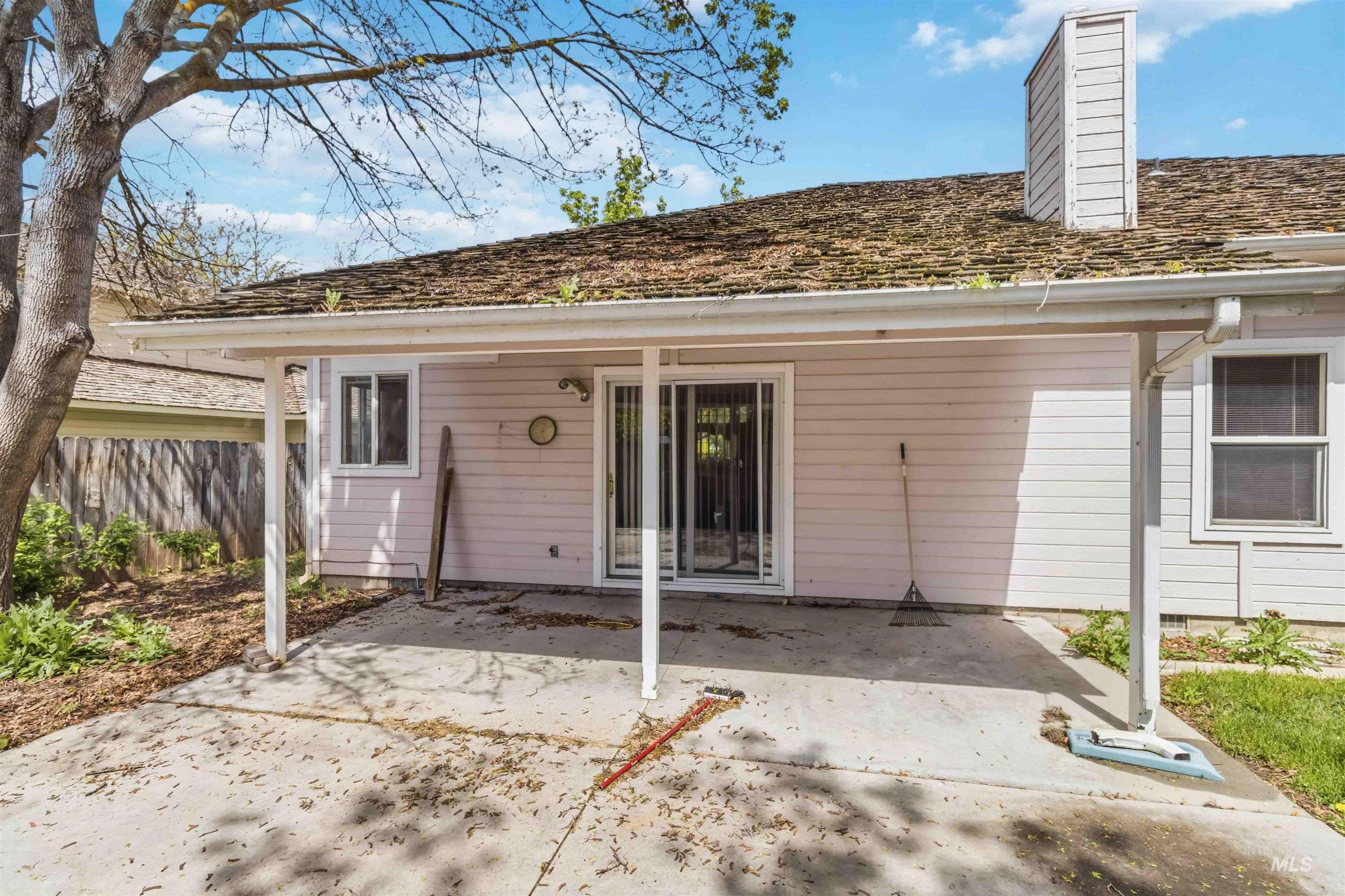 10541 W Rockwood St, Boise, Idaho 83704, 4 Bedrooms, 2 Bathrooms, Residential For Sale, Price $499,900, 98983640