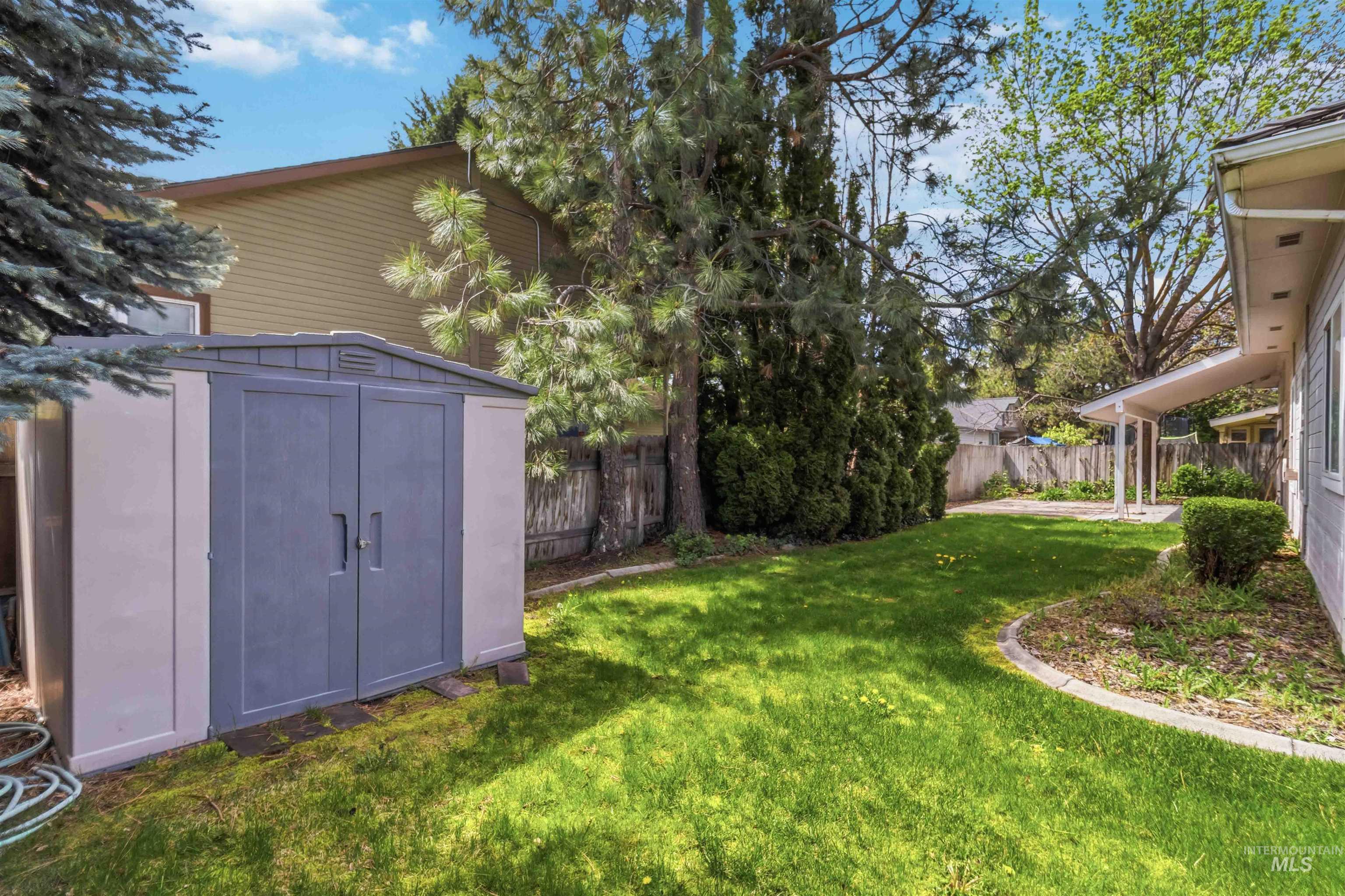 10541 W Rockwood St, Boise, Idaho 83704, 4 Bedrooms, 2 Bathrooms, Residential For Sale, Price $499,900, 98983640