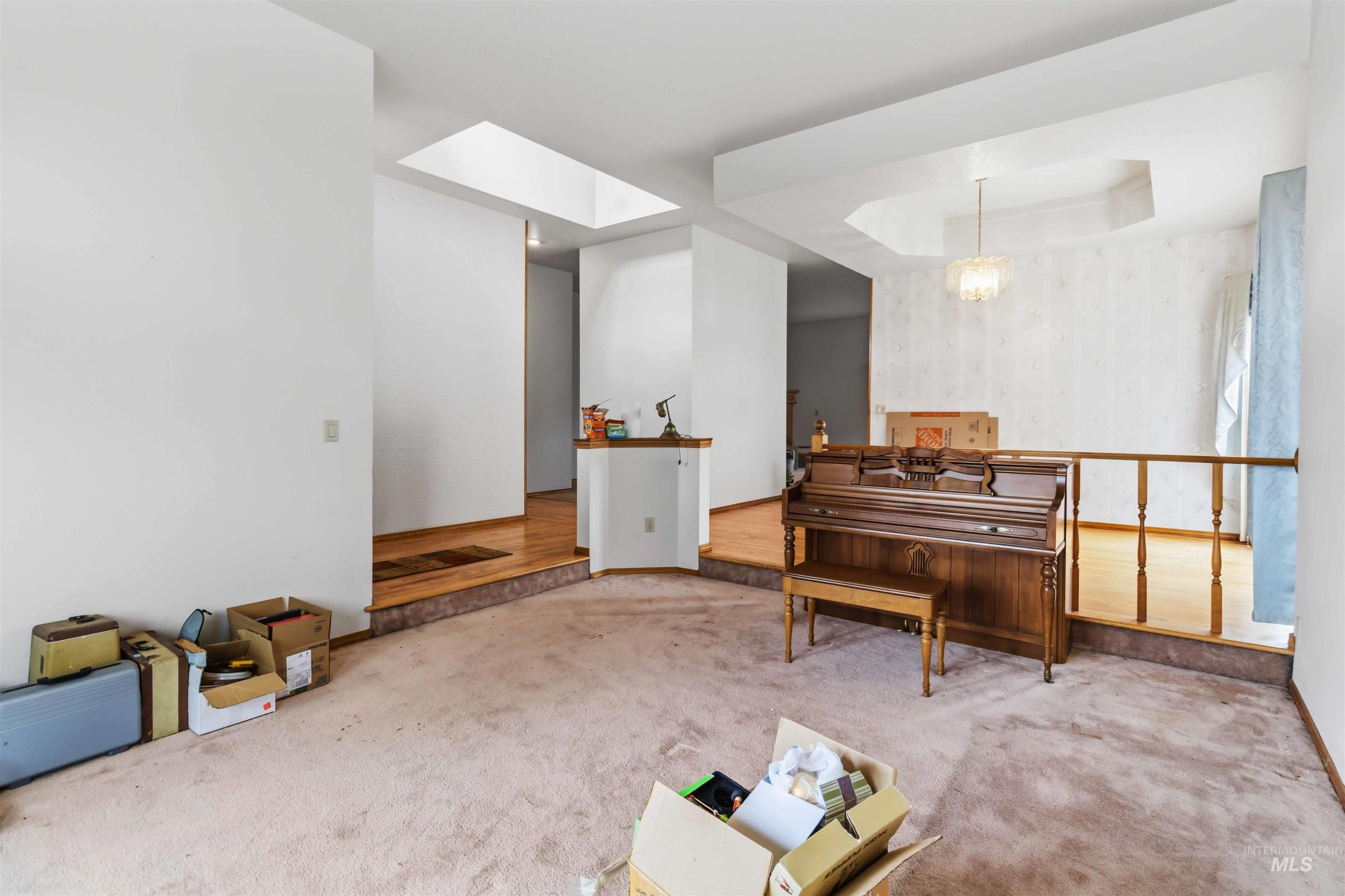 10541 W Rockwood St, Boise, Idaho 83704, 4 Bedrooms, 2 Bathrooms, Residential For Sale, Price $499,900, 98983640