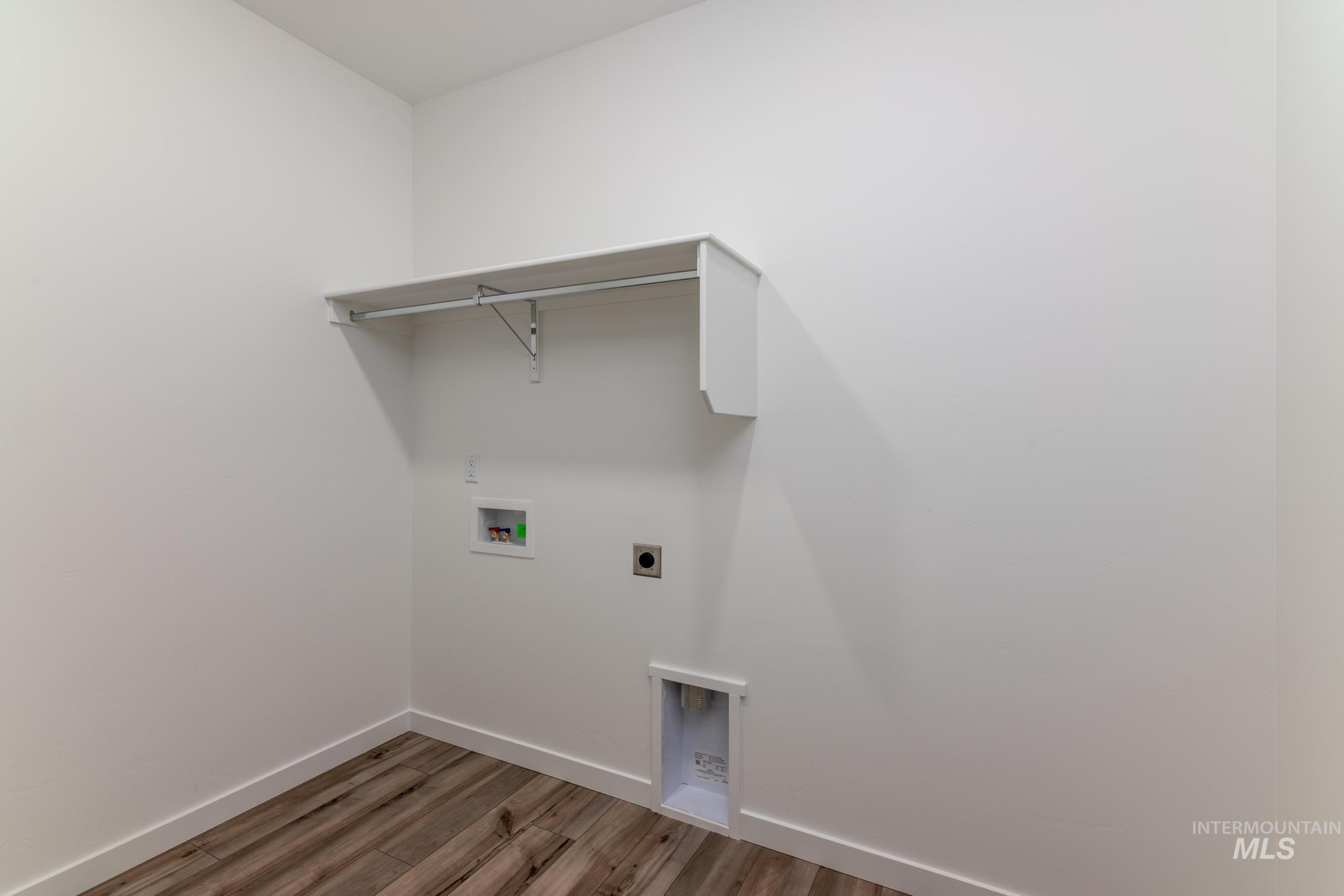 1942 W Declan Ct, Kuna, Idaho 88634, 3 Bedrooms, 2 Bathrooms, Residential For Sale, Price $529,000, 98983641