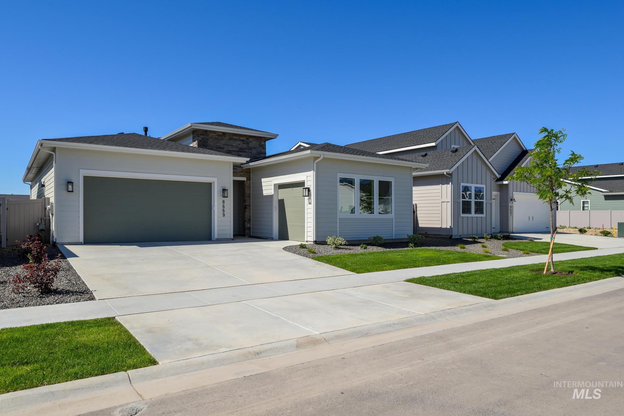 8669 W Stock Bridge St, Star, Idaho 83669, 2 Bedrooms, 2.5 Bathrooms, Residential For Sale, Price $689,000, 98983643