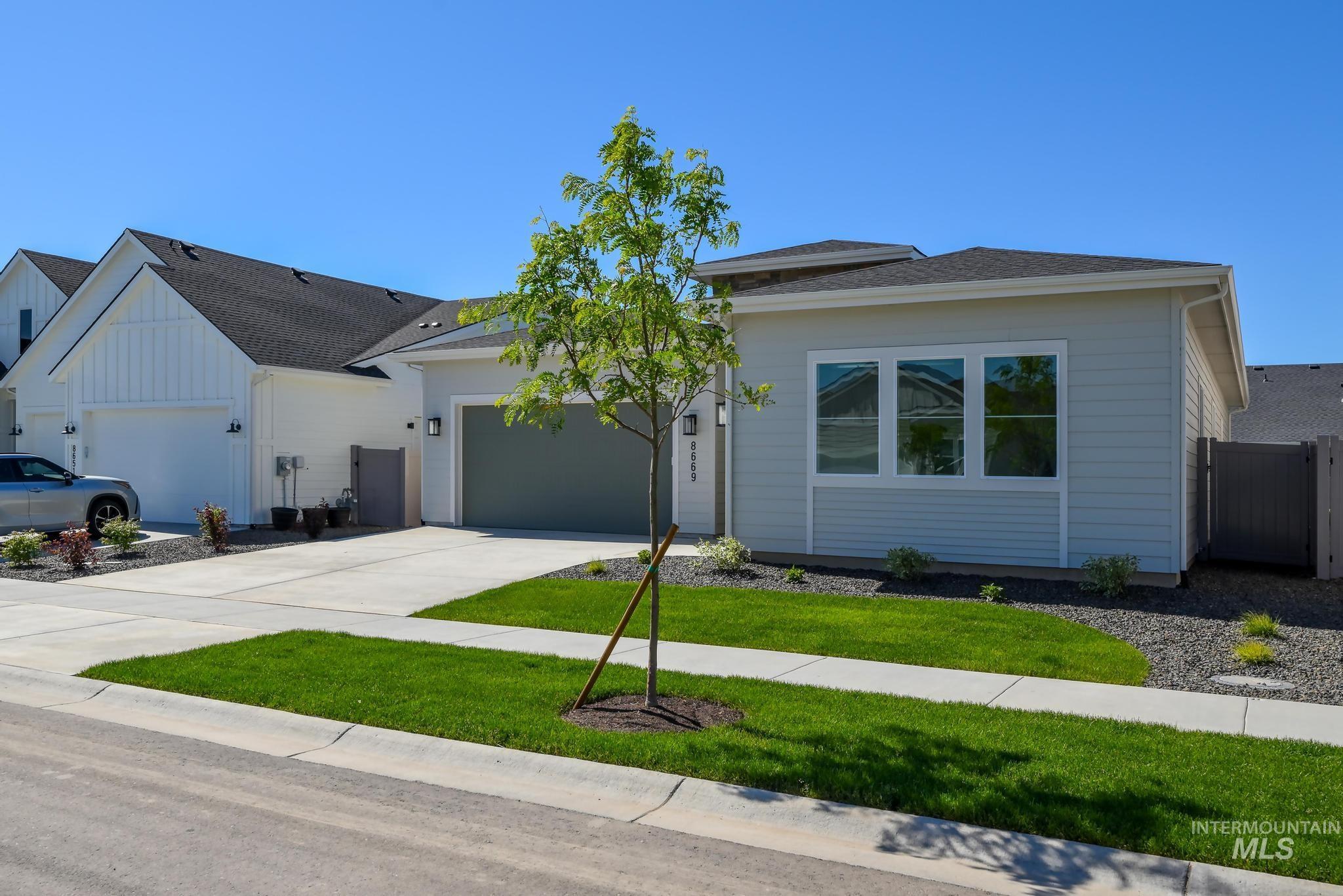 8669 W Stock Bridge St, Star, Idaho 83669, 2 Bedrooms, 2.5 Bathrooms, Residential For Sale, Price $689,000, 98983643
