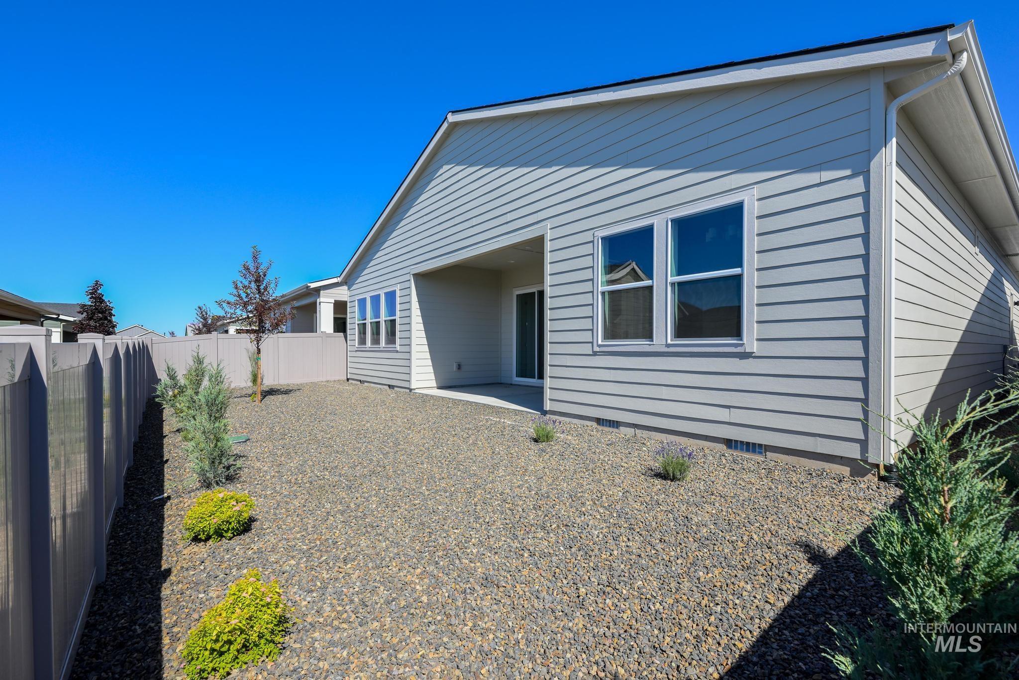 8669 W Stock Bridge St, Star, Idaho 83669, 2 Bedrooms, 2.5 Bathrooms, Residential For Sale, Price $689,000, 98983643