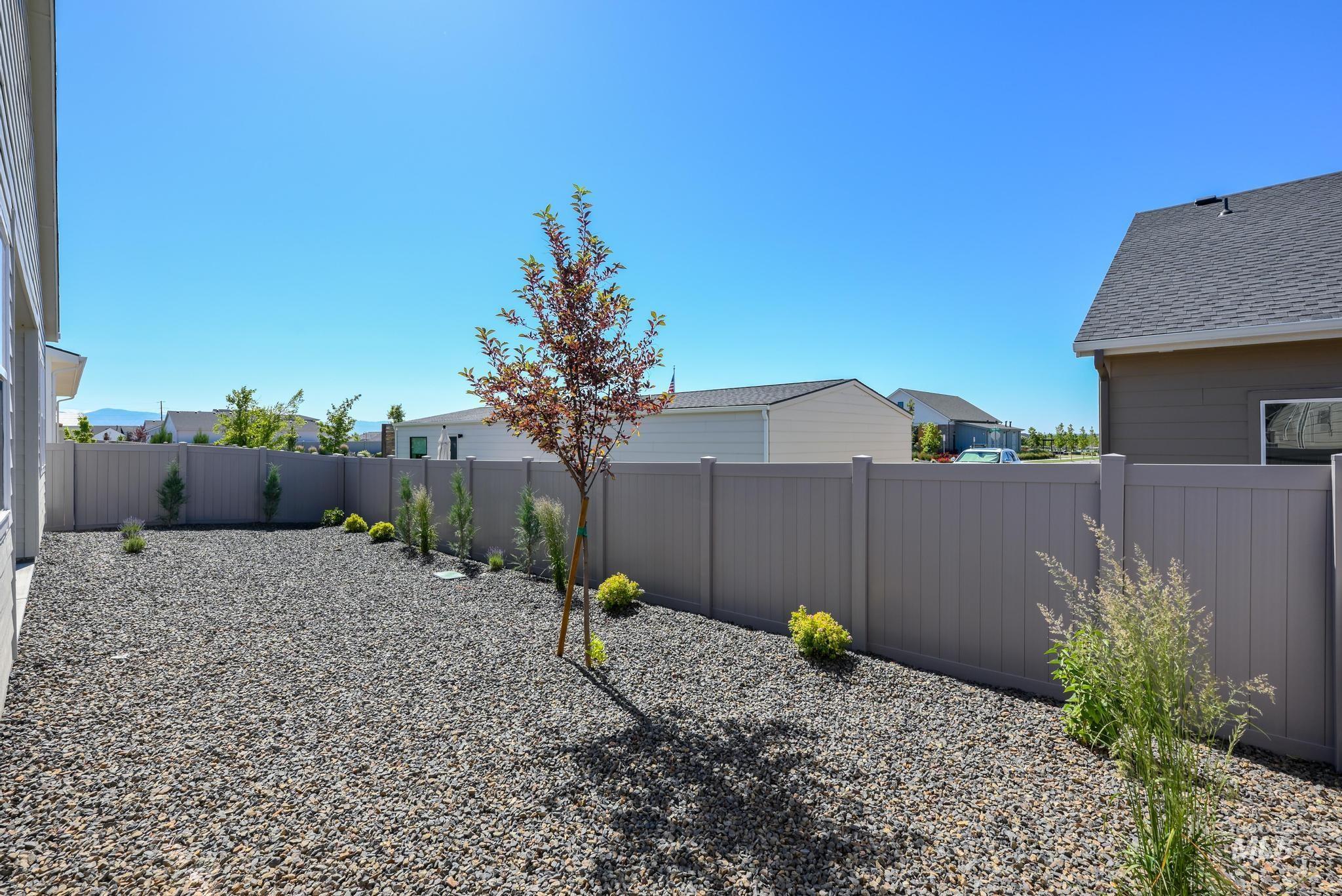 8669 W Stock Bridge St, Star, Idaho 83669, 2 Bedrooms, 2.5 Bathrooms, Residential For Sale, Price $689,000, 98983643