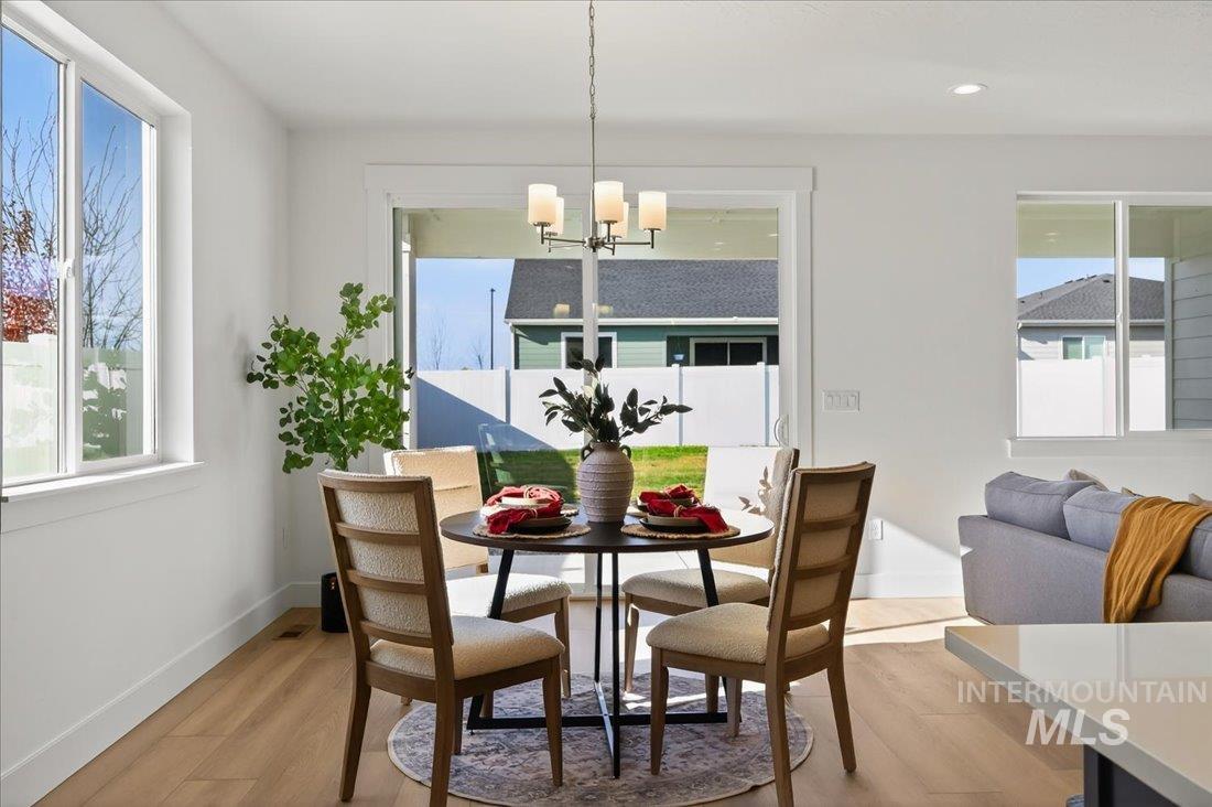 14880 Wing Spread Dr, Caldwell, Idaho 83607, 3 Bedrooms, 2 Bathrooms, Residential For Sale, Price $445,000,MLS 98983644