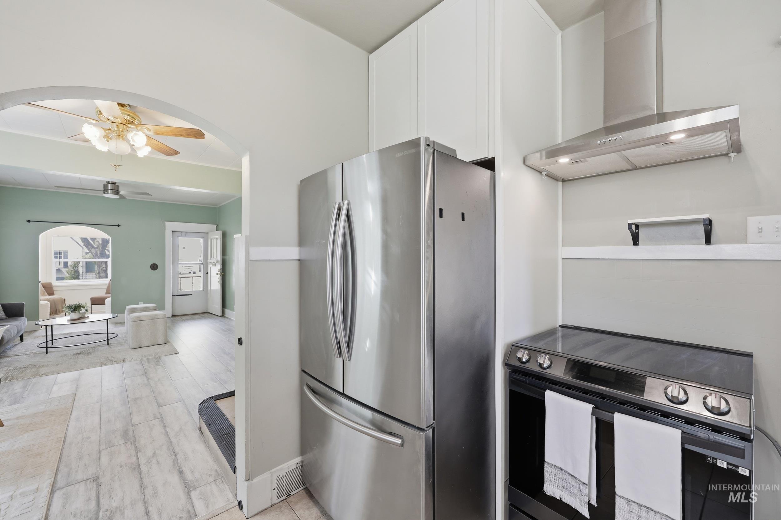 1609 Idaho Avenue, Caldwell, Idaho 83605, 2 Bedrooms, 1 Bathroom, Residential For Sale, Price $280,000, 98983645