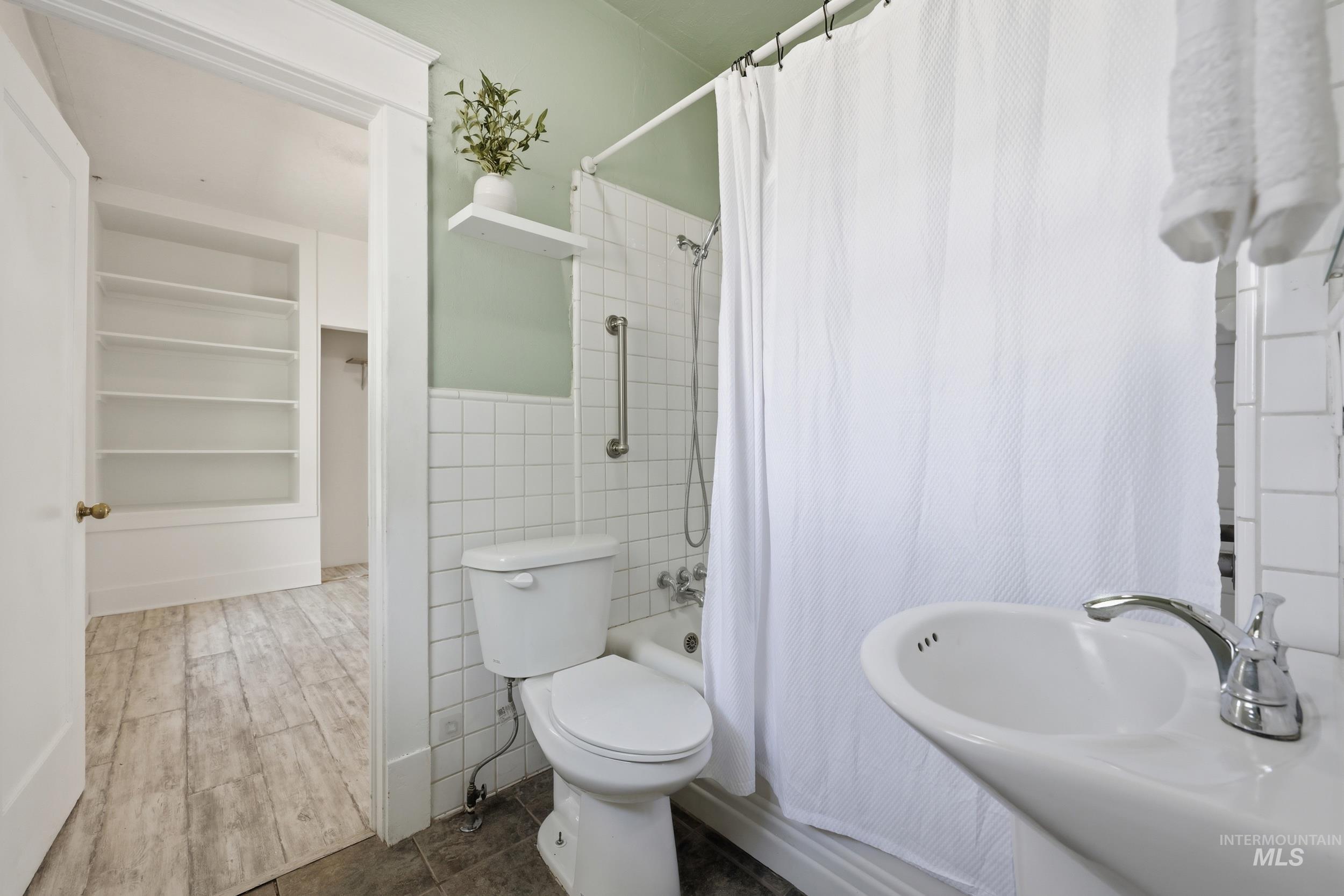 1609 Idaho Avenue, Caldwell, Idaho 83605, 2 Bedrooms, 1 Bathroom, Residential For Sale, Price $280,000, 98983645