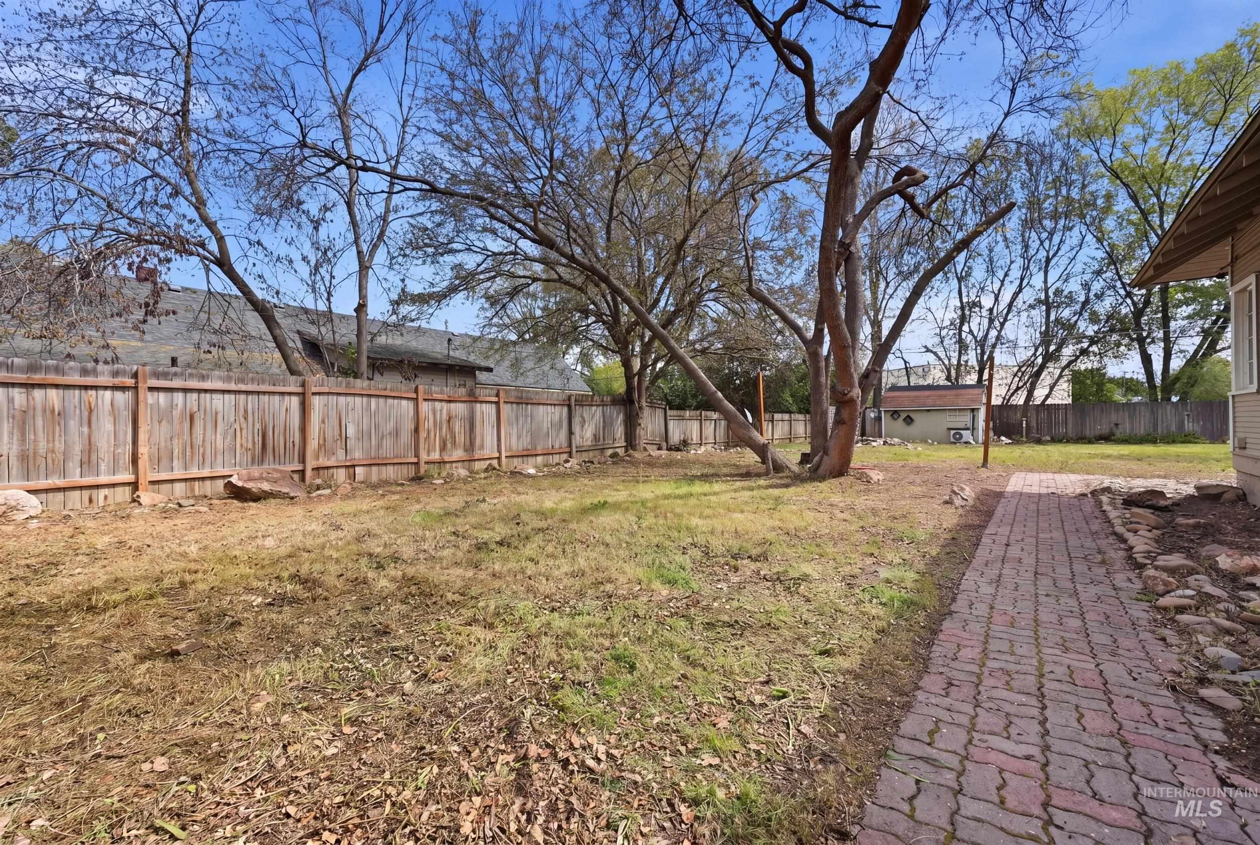 1609 Idaho Avenue, Caldwell, Idaho 83605, 2 Bedrooms, 1 Bathroom, Residential For Sale, Price $280,000, 98983645