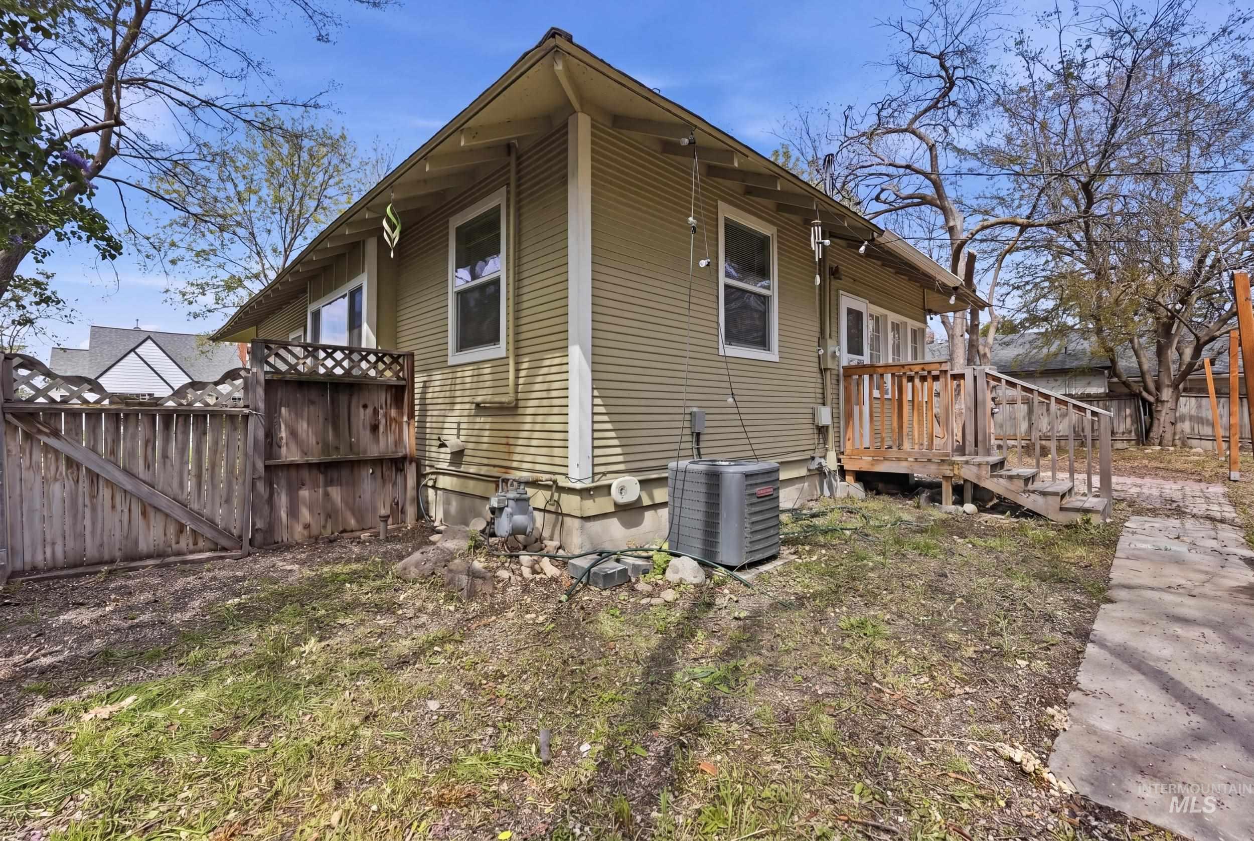 1609 Idaho Avenue, Caldwell, Idaho 83605, 2 Bedrooms, 1 Bathroom, Residential For Sale, Price $280,000, 98983645